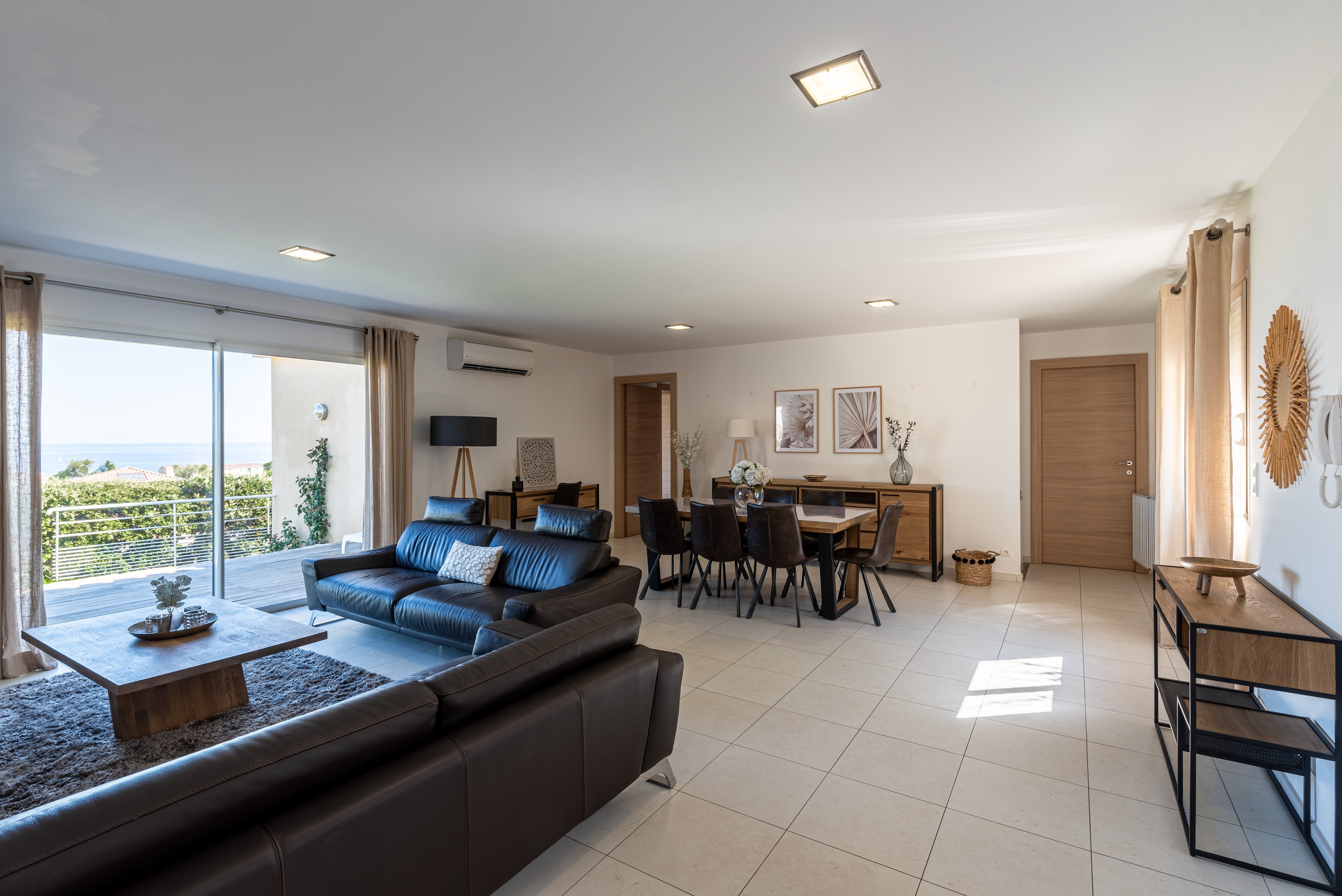 Château Tramuntana Monticello: Luxury 5-Bedroom Apartment with Seaview and Pool, Corsica