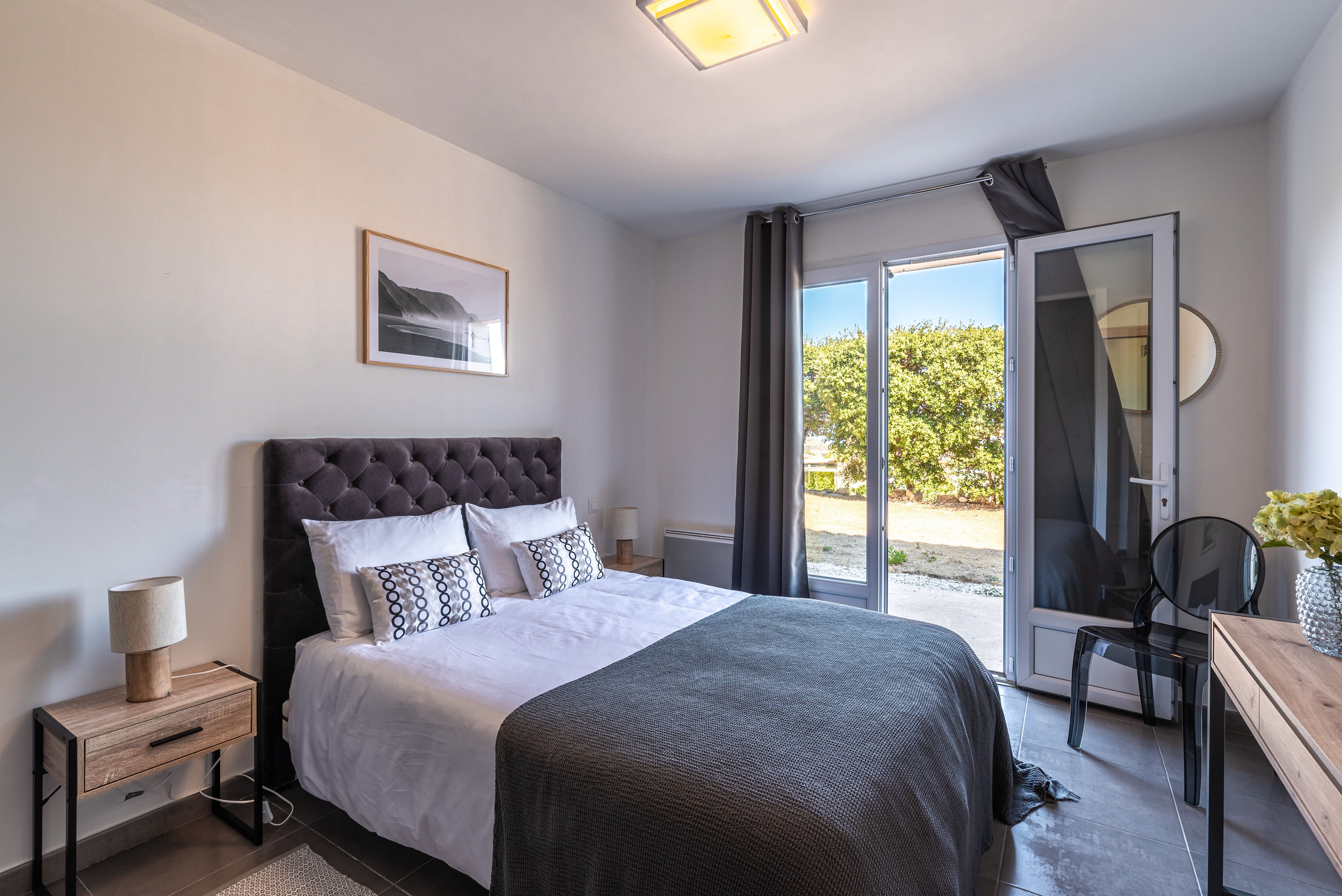 Château Tramuntana Monticello: Luxury 5-Bedroom Apartment with Seaview and Pool, Corsica