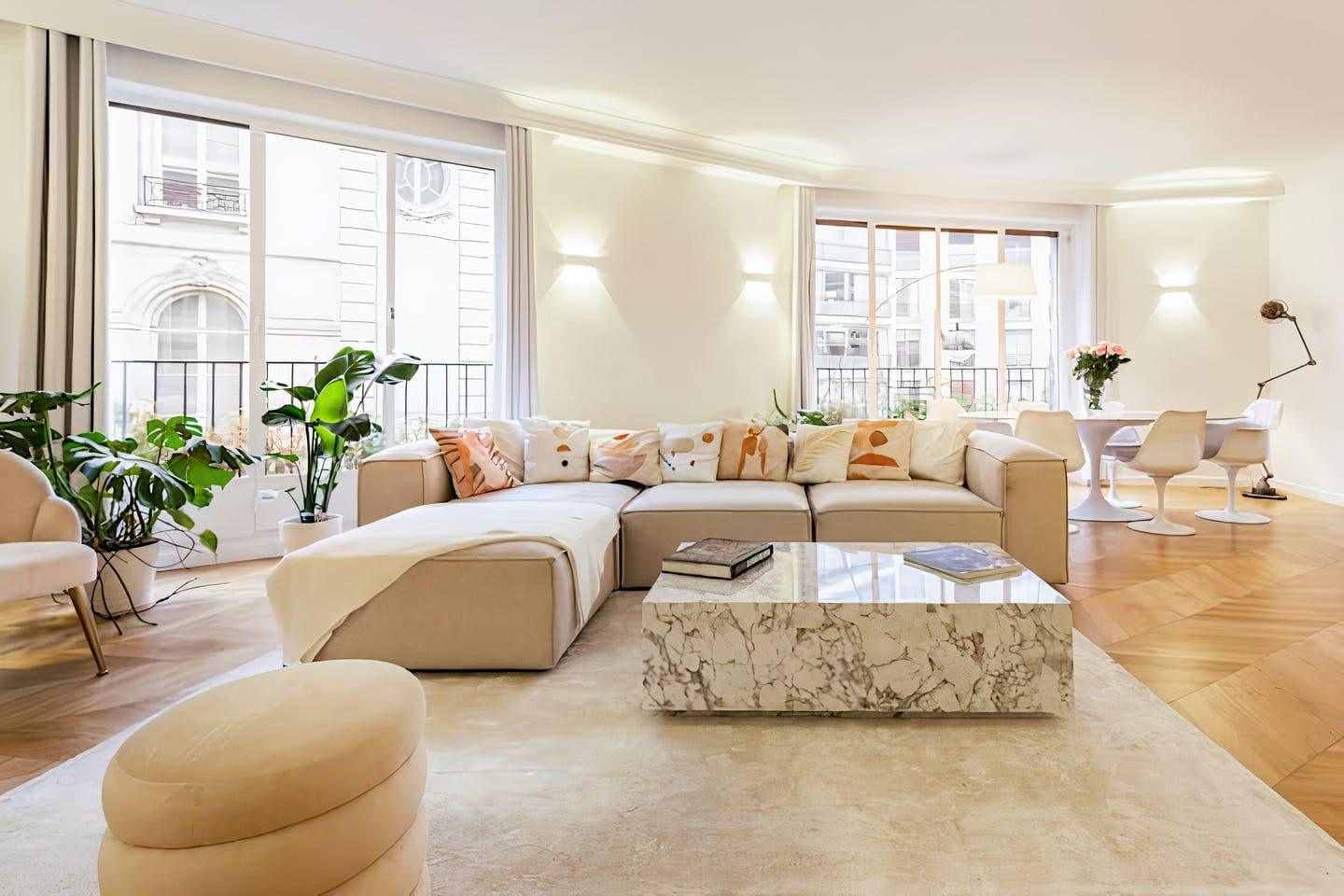 Château Trocadéro Paris Arc de Triomphe – Champs-Élysées: Luxury 3-Bedroom Apartment with Family-Friendly Features, Paris