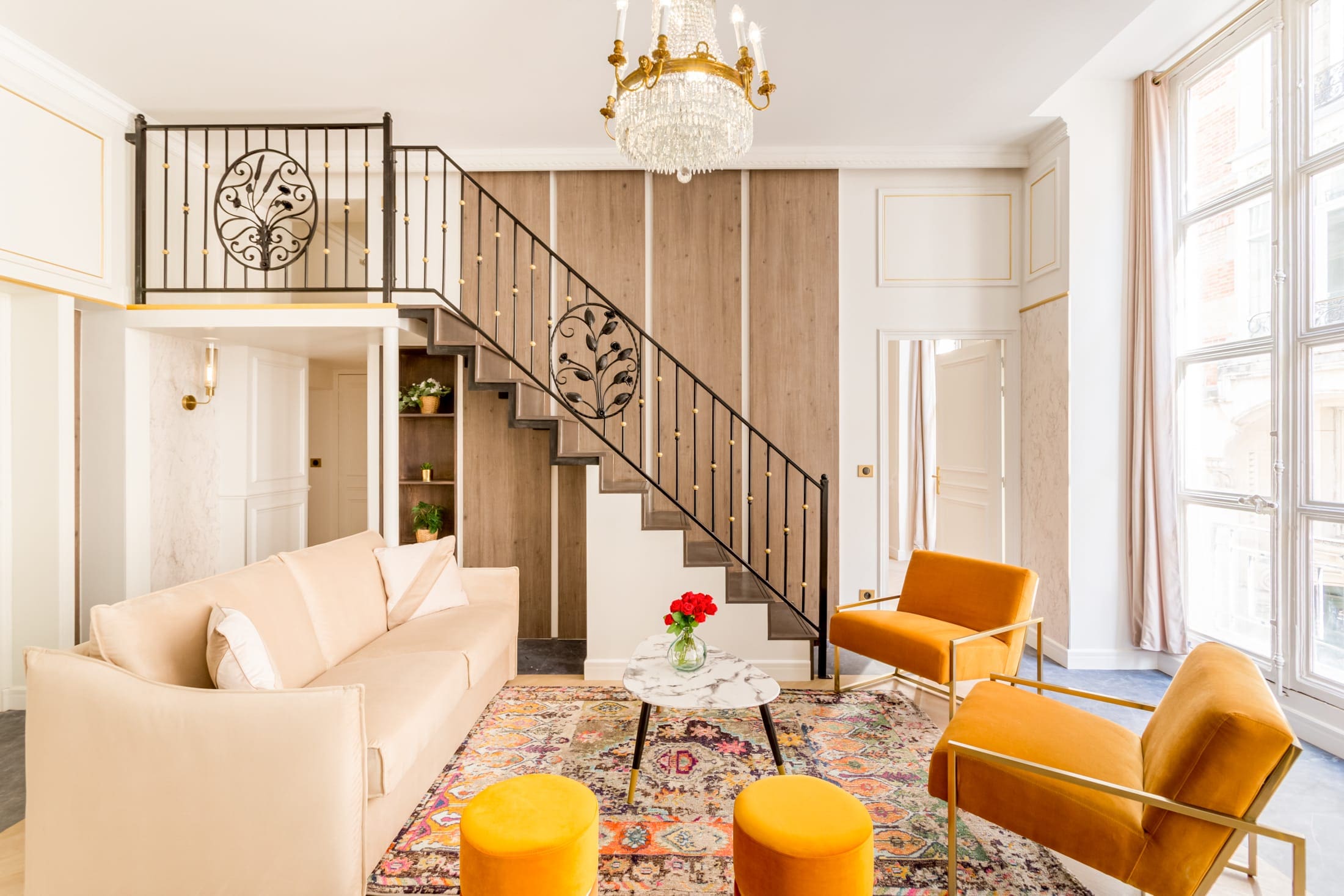Château Tuileries Paris Louvre – Palais Royal 5: Opulent 4-Bedroom Townhouse with Family-Friendly Features, Paris