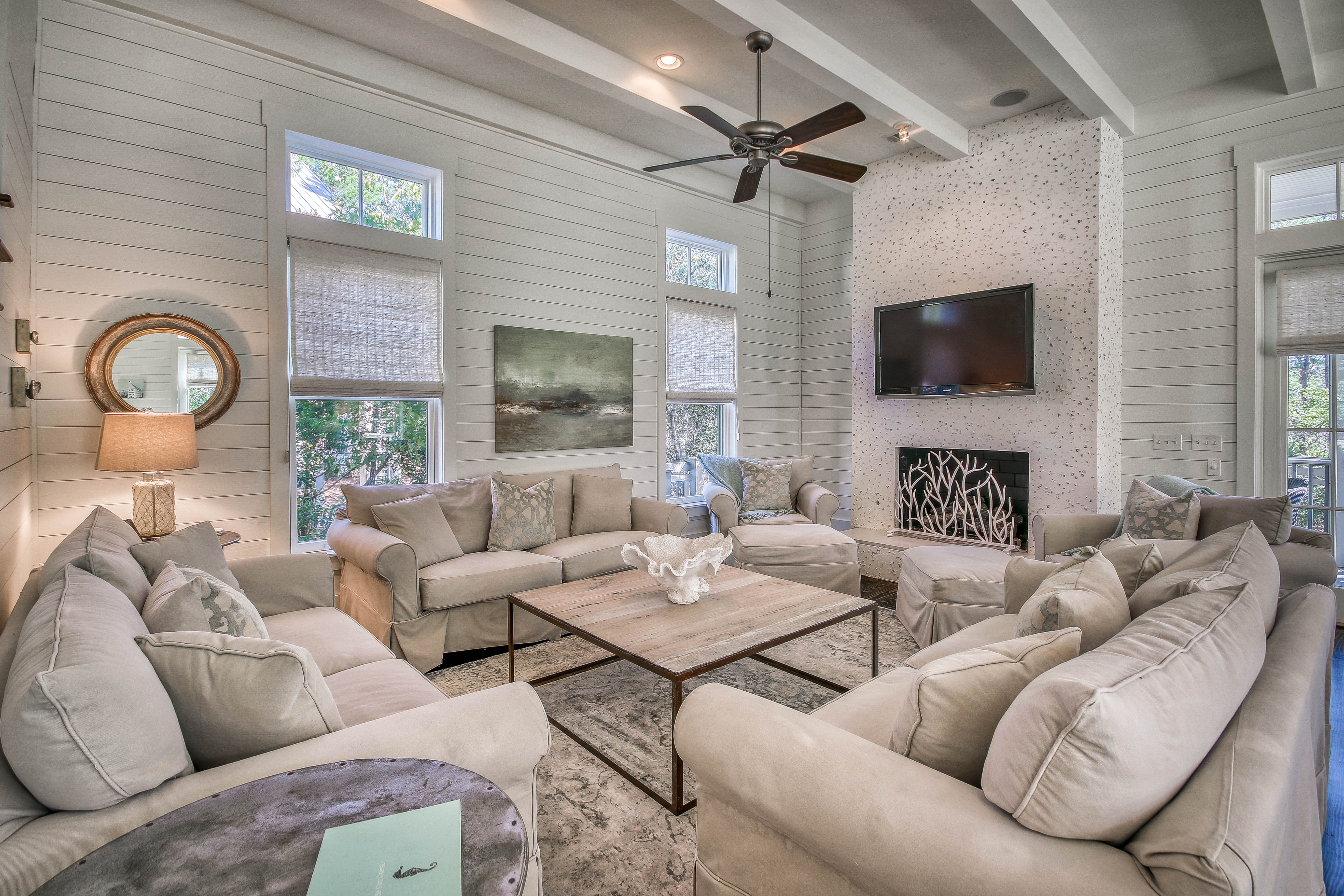 Cielo di Walton: Stunning 6-Bedroom Villa with Pool, Walton County