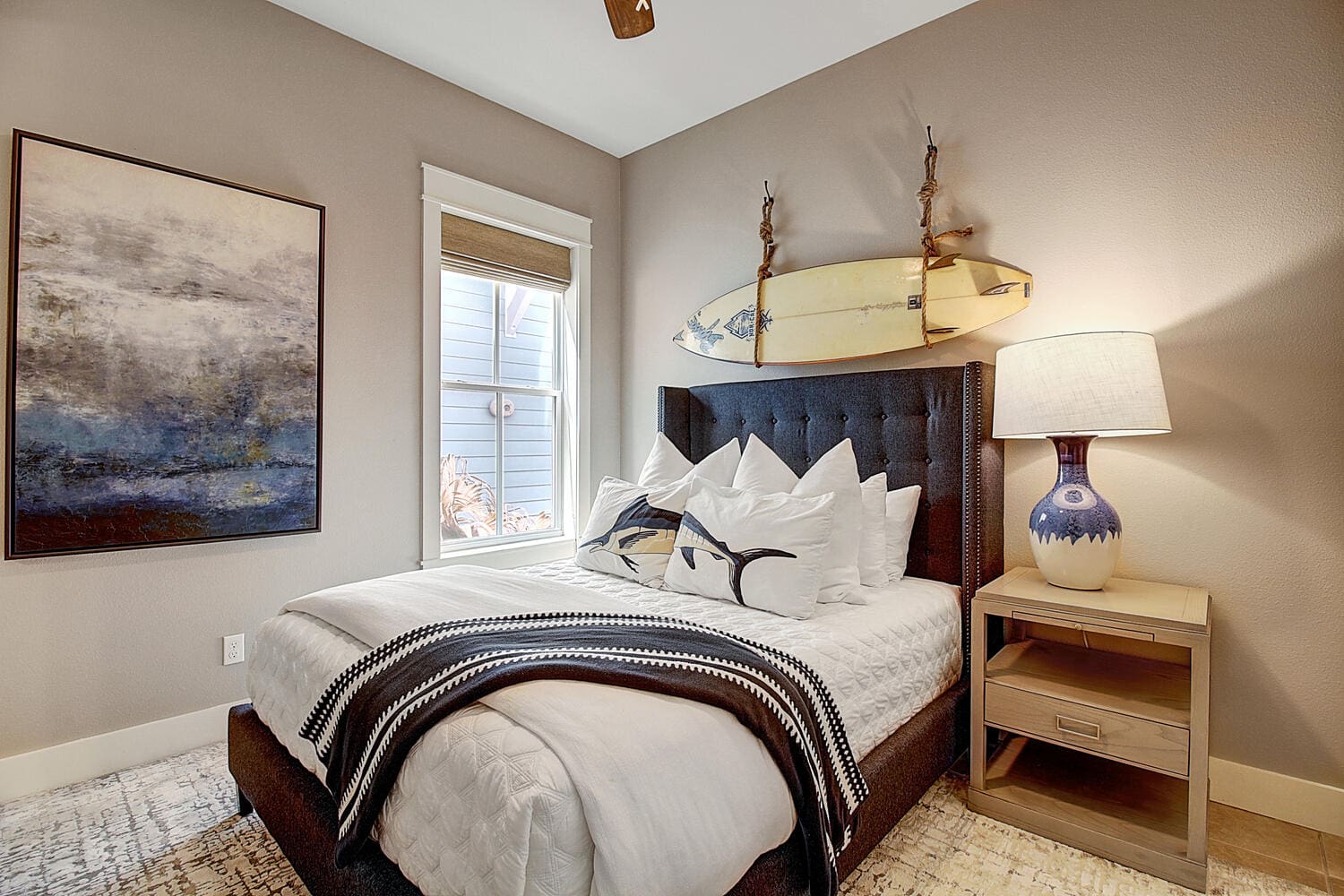 Colby Lake House: Stunning 4-Bedroom Resort Villa Rental Texas with Pool and Lake Views