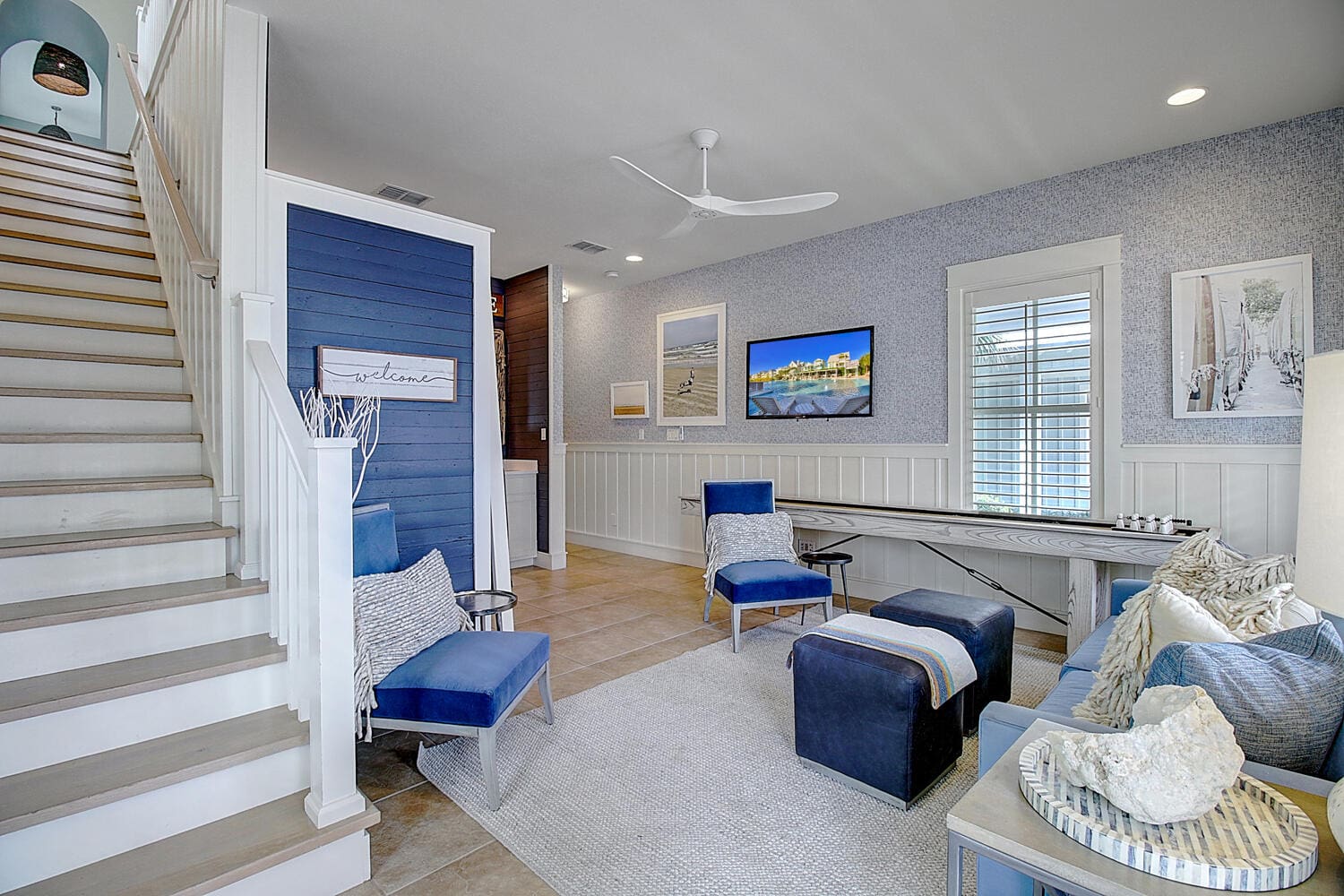 Colby Lake House: Stunning 4-Bedroom Resort Villa Rental Texas with Pool and Lake Views