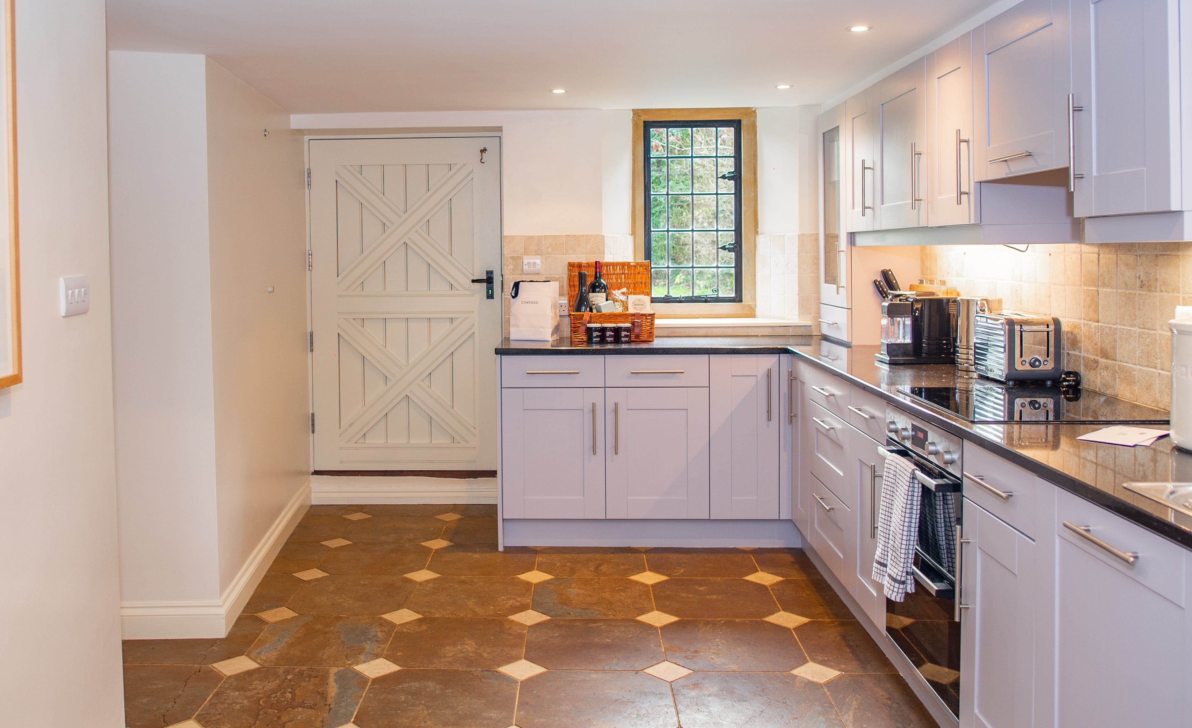 Corte del Cielo: Luxury 3-Bedroom Apartment with Countryside Charm, Chipping Norton