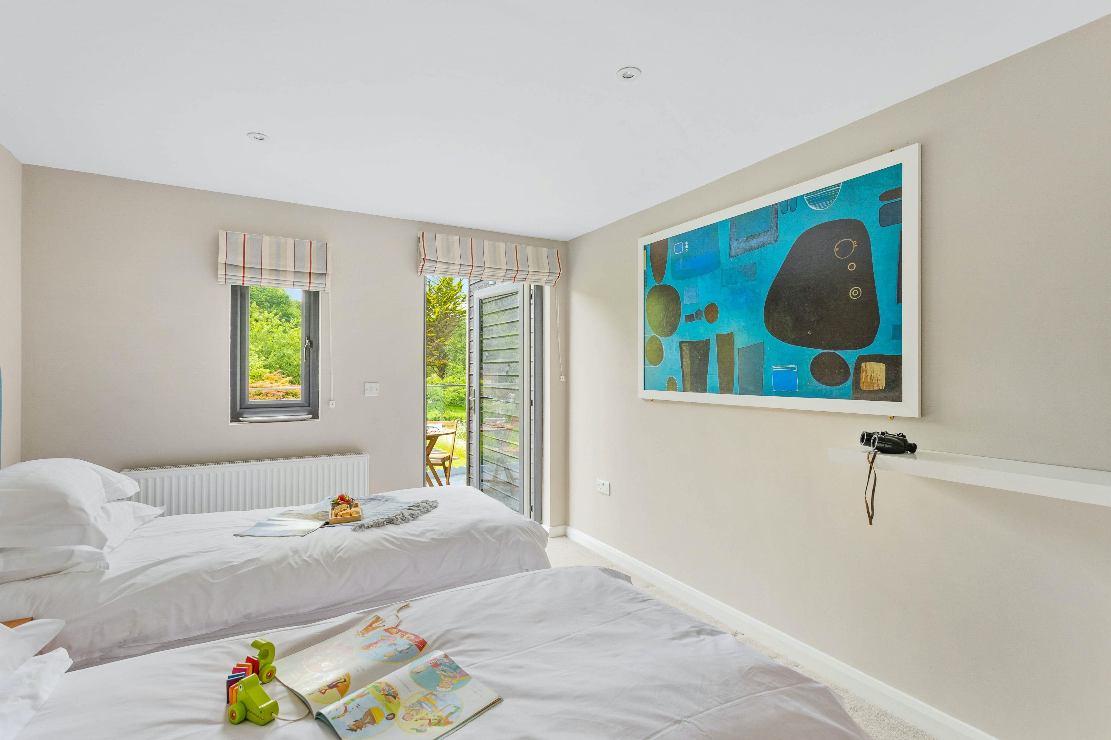 Cottage Erme Dartmouth: Luxury 4-Bedroom Cottage with Garden and Beach Nearby, Dartmouth