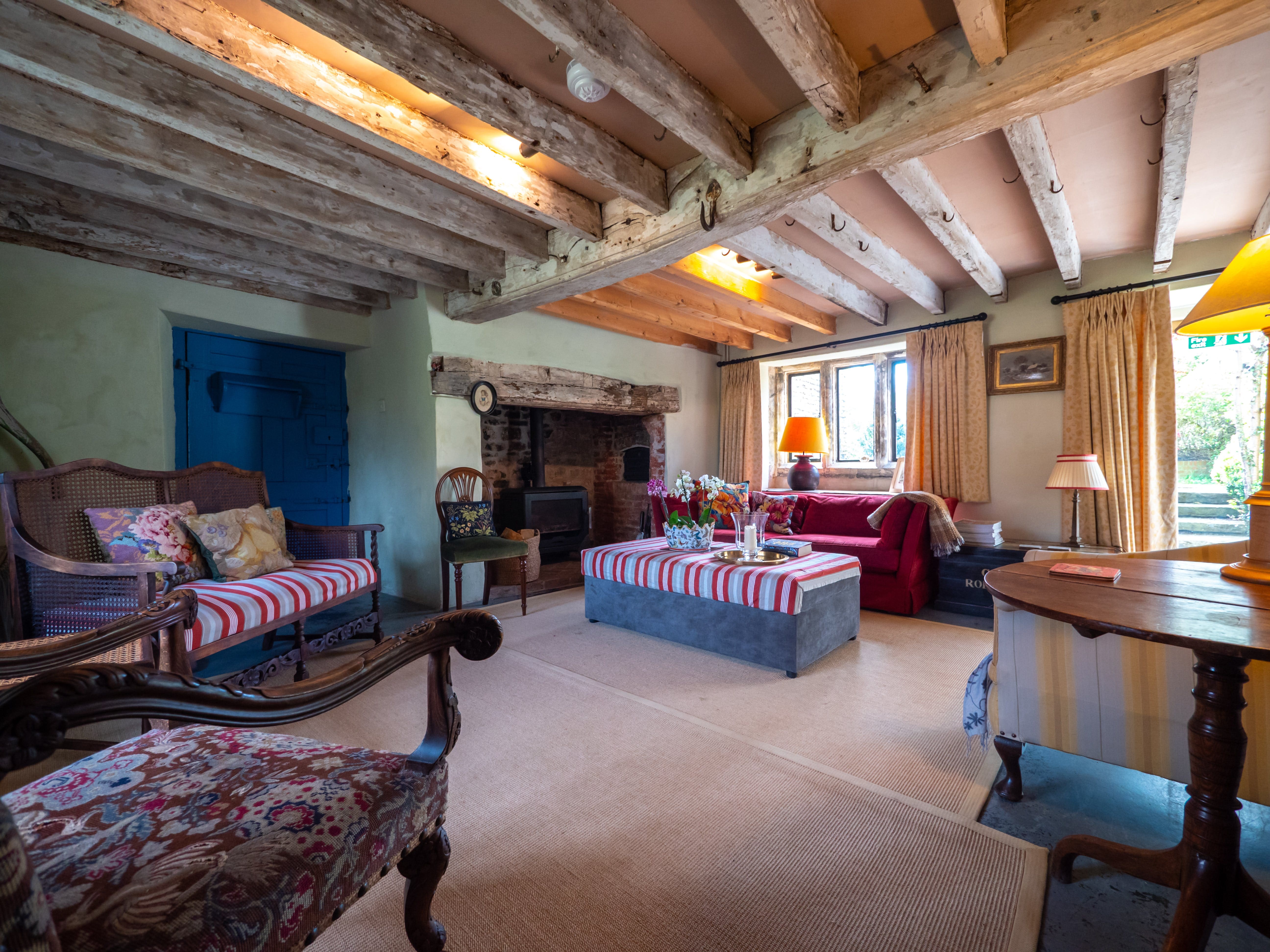 Cottage Larkspur: Charming 2-Bedroom Apartment with Hot Tub in North Lincolnshire
