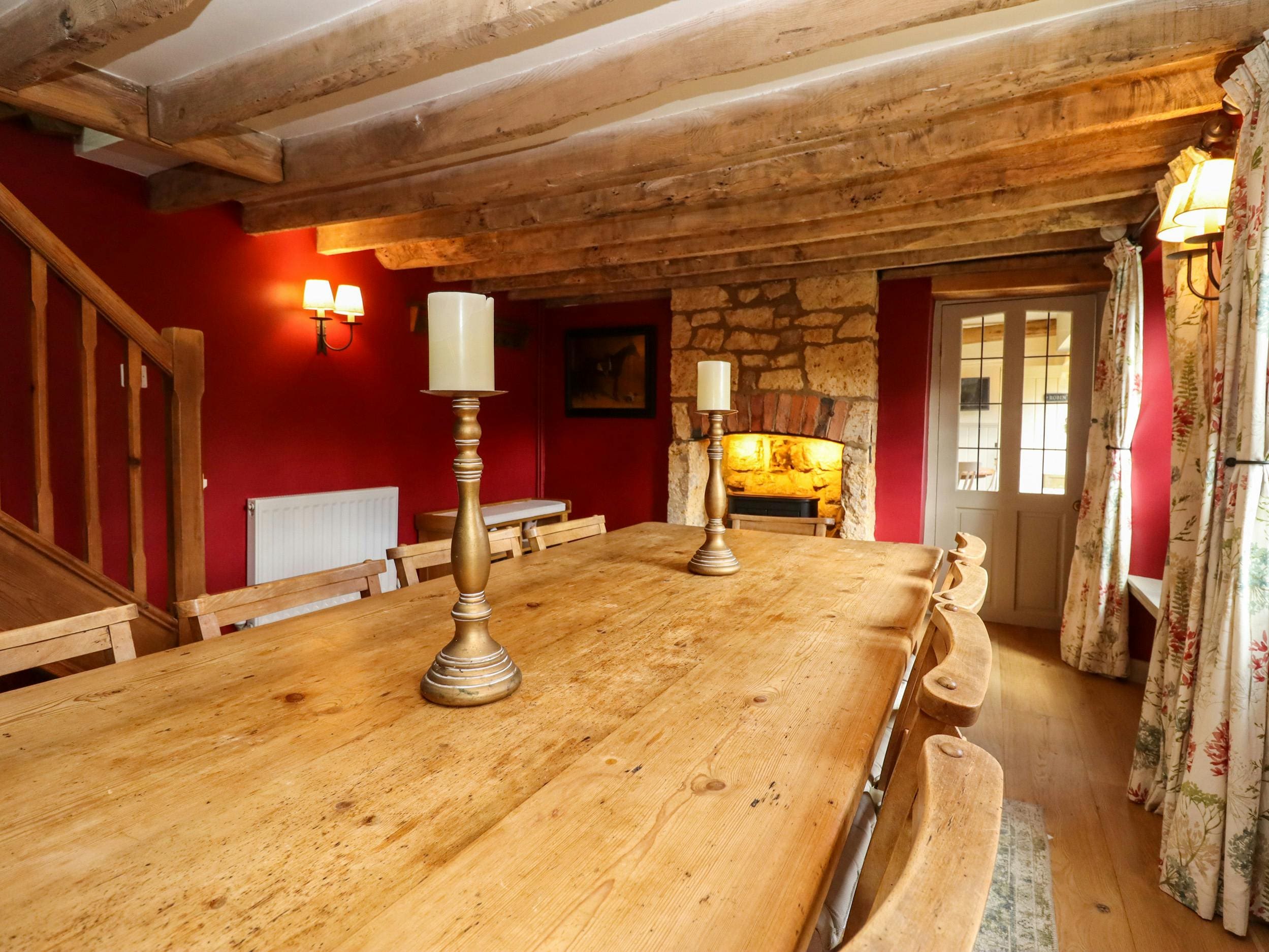 Cottage Nympsfield Bourton-on-the-Water: 5-Bedroom Family-Friendly Holiday Cottage with Garden, Bourton-on-the-Water