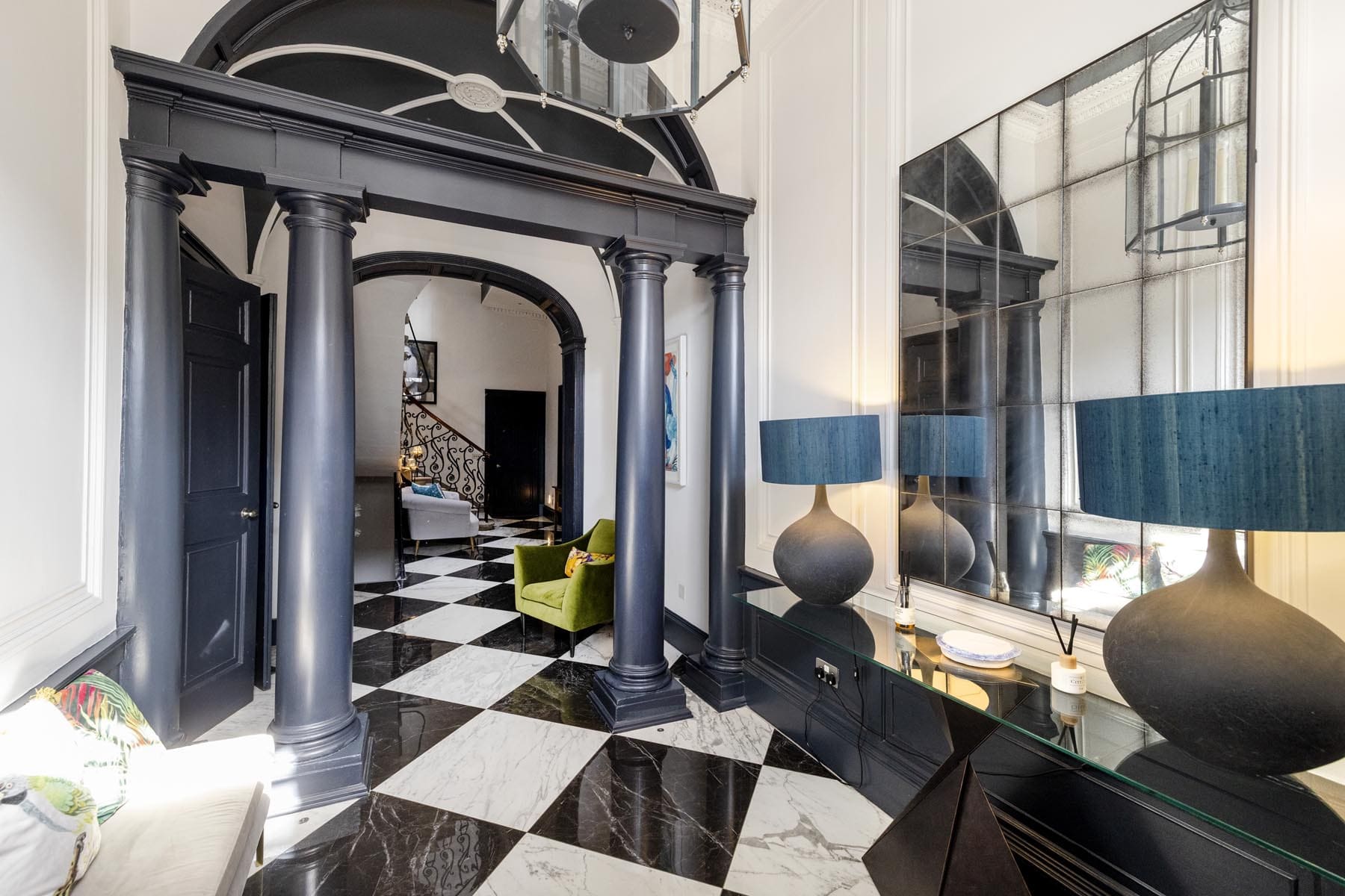 Crescent Townhouse: Elegant 4-Bedroom Georgian Luxury Townhouse Rental Edinburgh West End