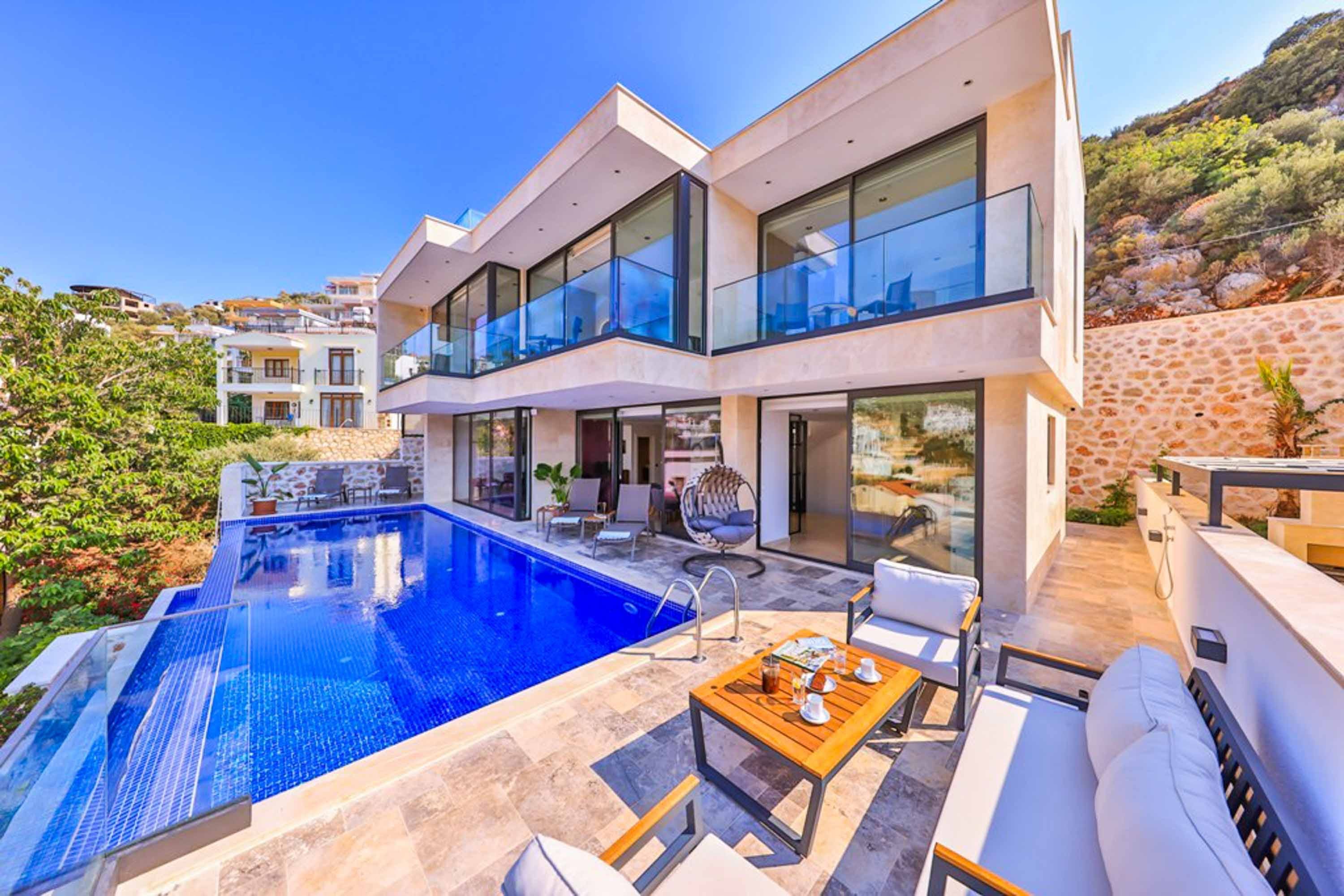 Daire Tahtalı Antalya: Spacious 4-Bedroom Apartment with Infinity Pool and Sea Views, Antalya