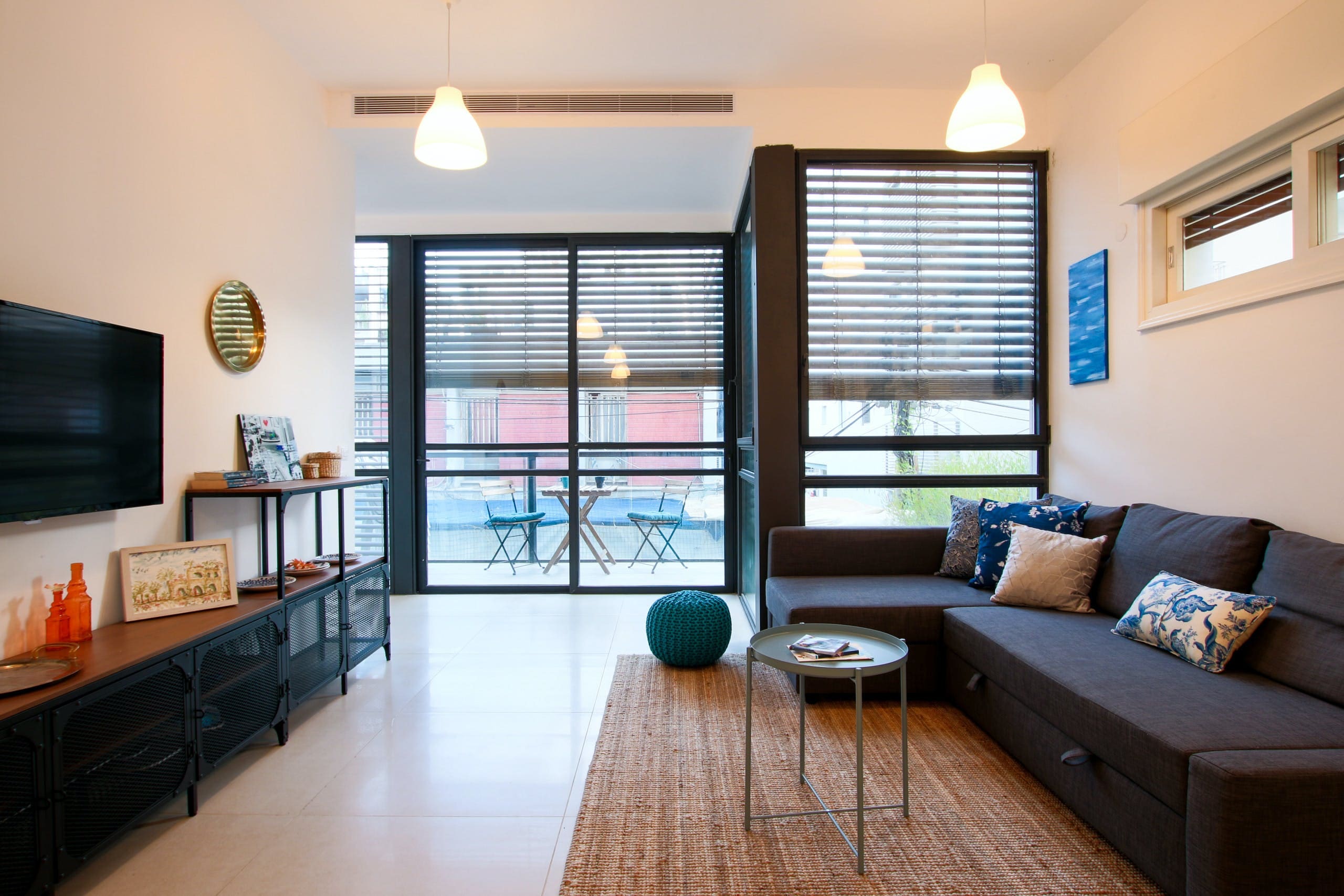 Dira Shabazi Tel Aviv: Elegant 1-Bedroom Apartment with Seaview, Tel Aviv
