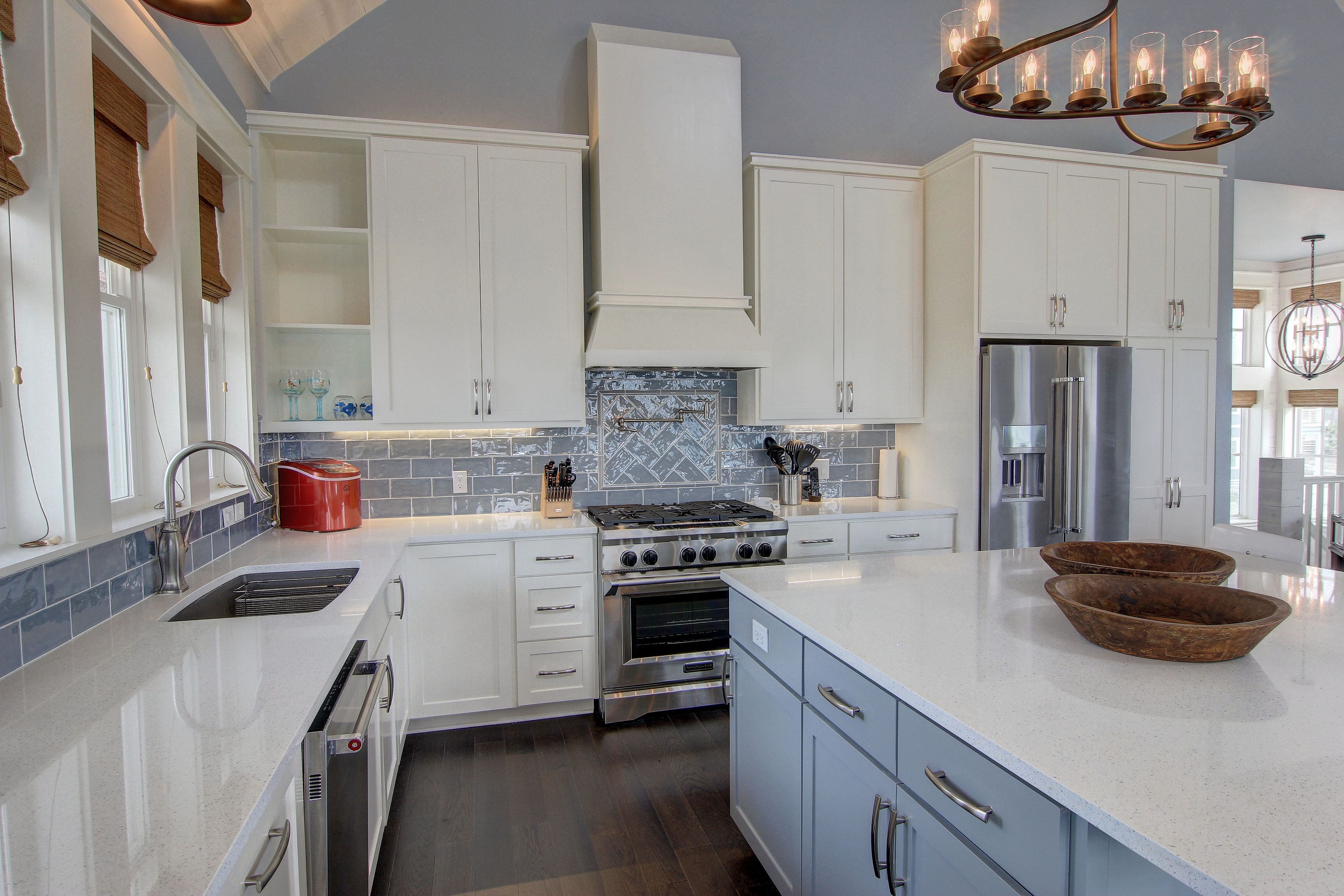 Dune Vista Retreat: Spacious Villa with Resort Amenities, Austin