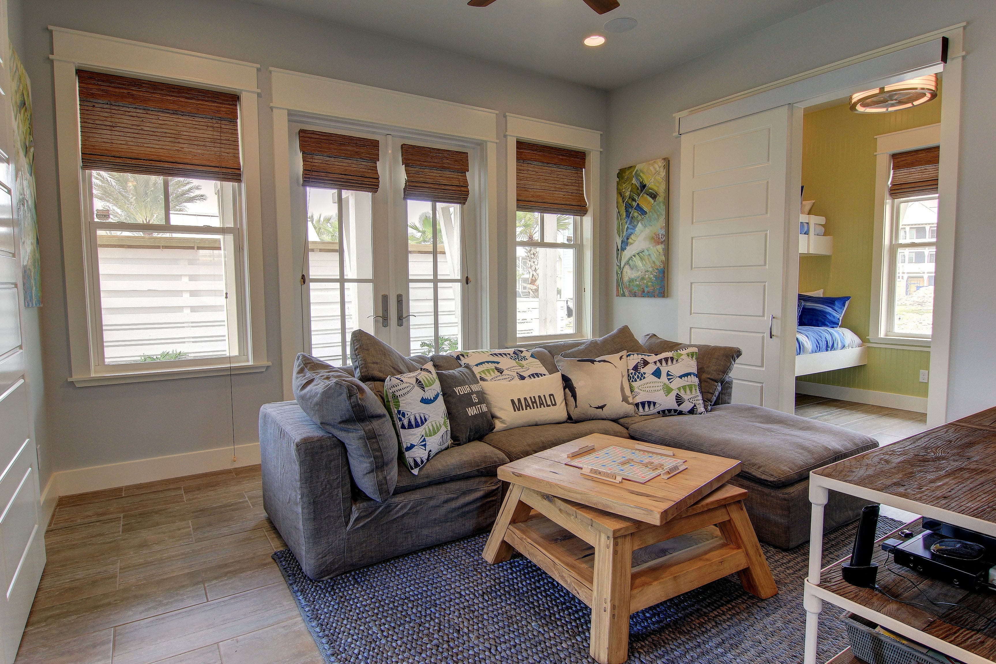 Dune Vista Retreat: Spacious Villa with Resort Amenities, Austin