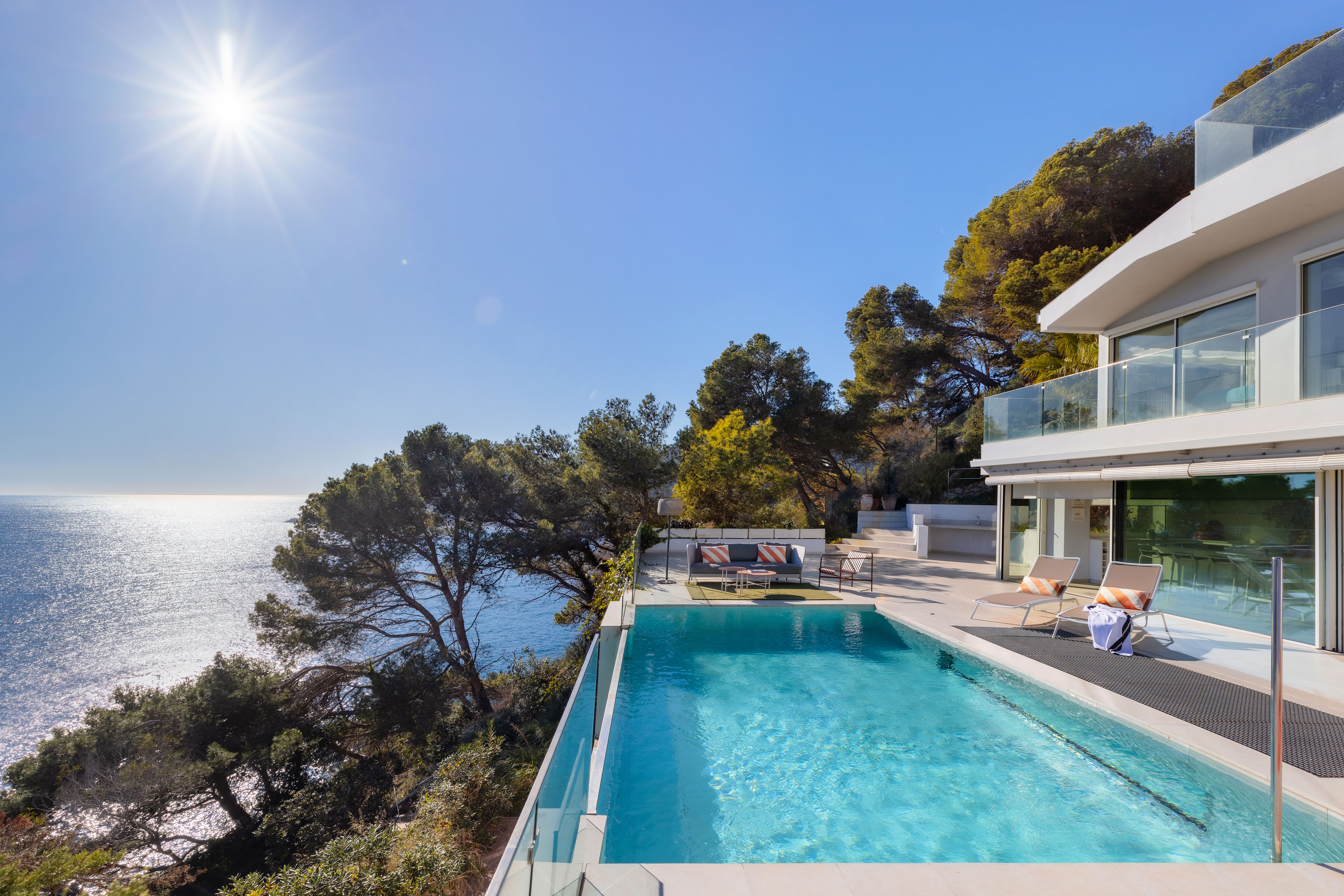 El Mirador del Mar Llafranc: Stunning Luxury Villa with Infinity Pool and Seaview, Llafranc