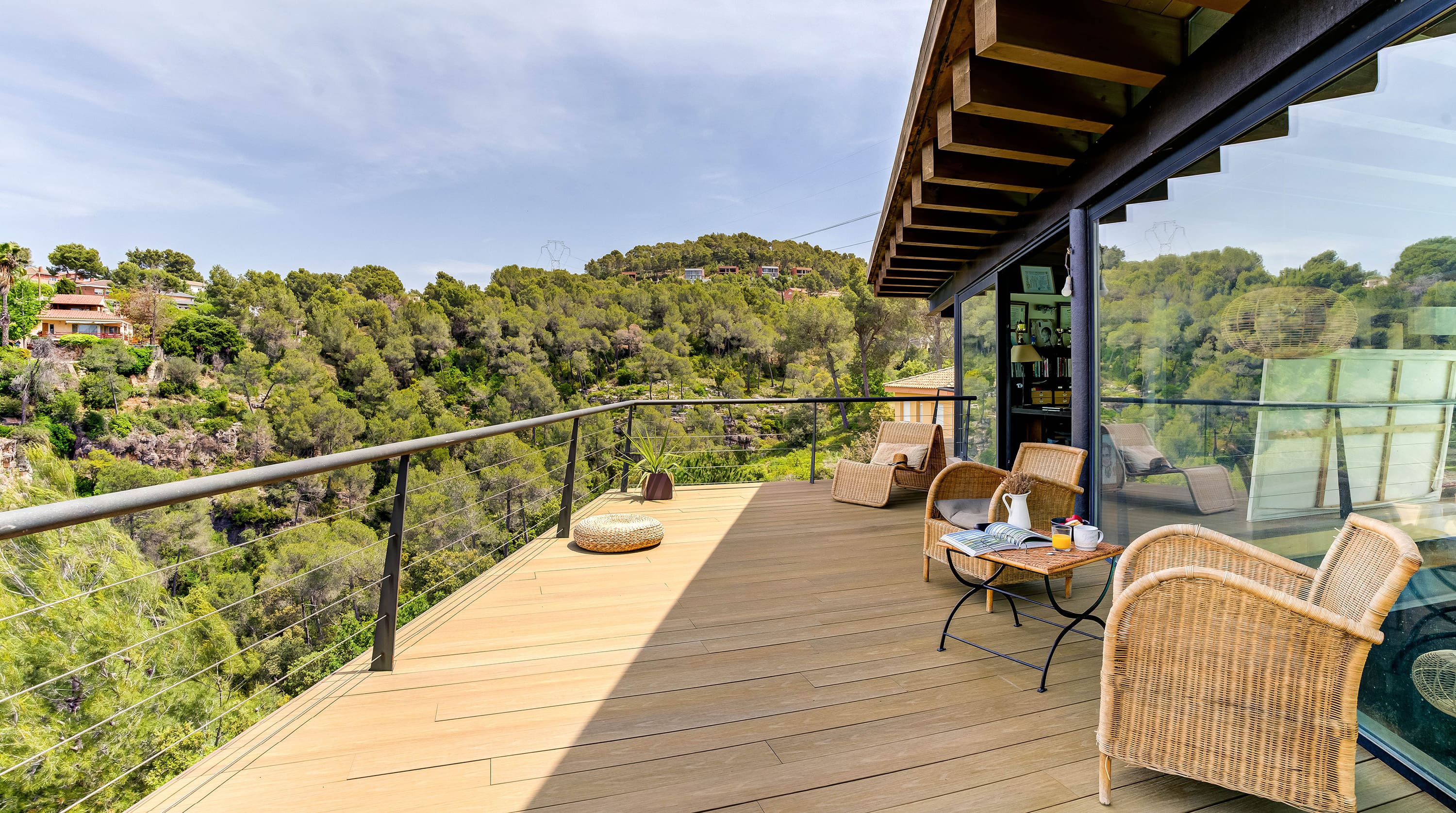 El Refugio de Montserrat: Luxury 4-Bedroom House with Pool, Barcelona