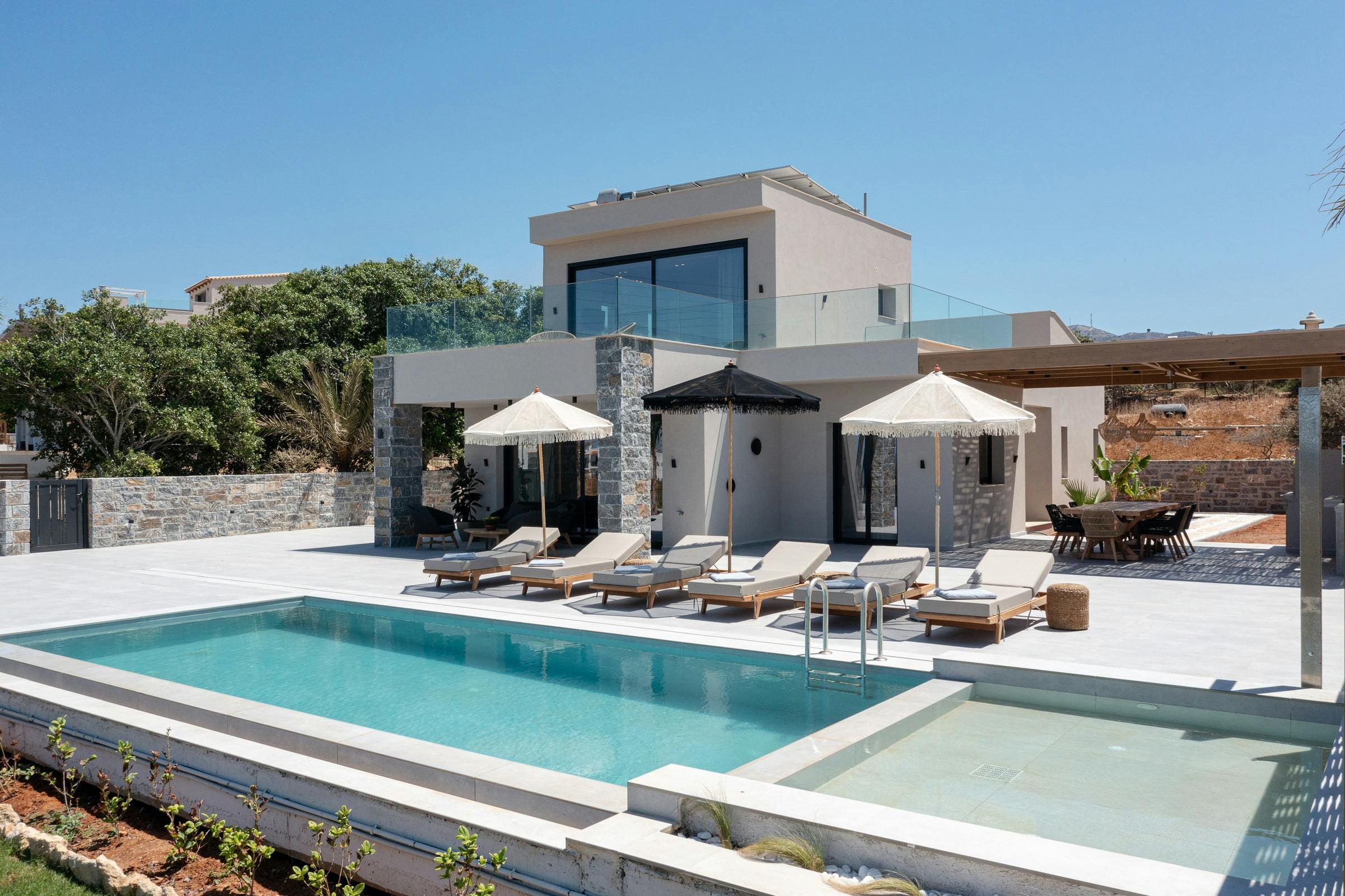 Elysium Agios Nikolaos: Stunning 5-Bedroom House with Panoramic Sea Views, Crete