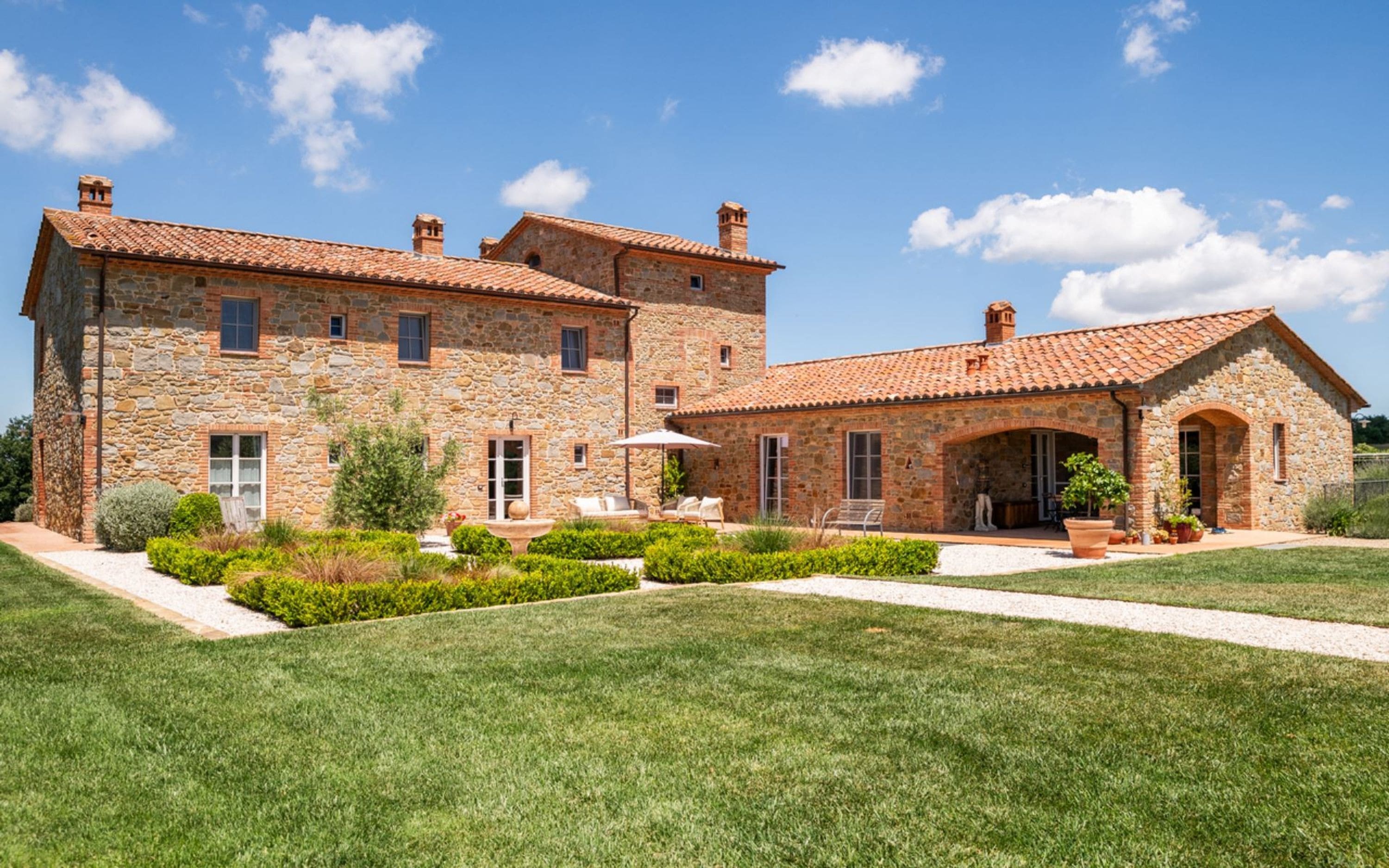 Fattoria Bosco Sarteano: Luxury 6-Bedroom Apartment with Pool and Gym, Sarteano