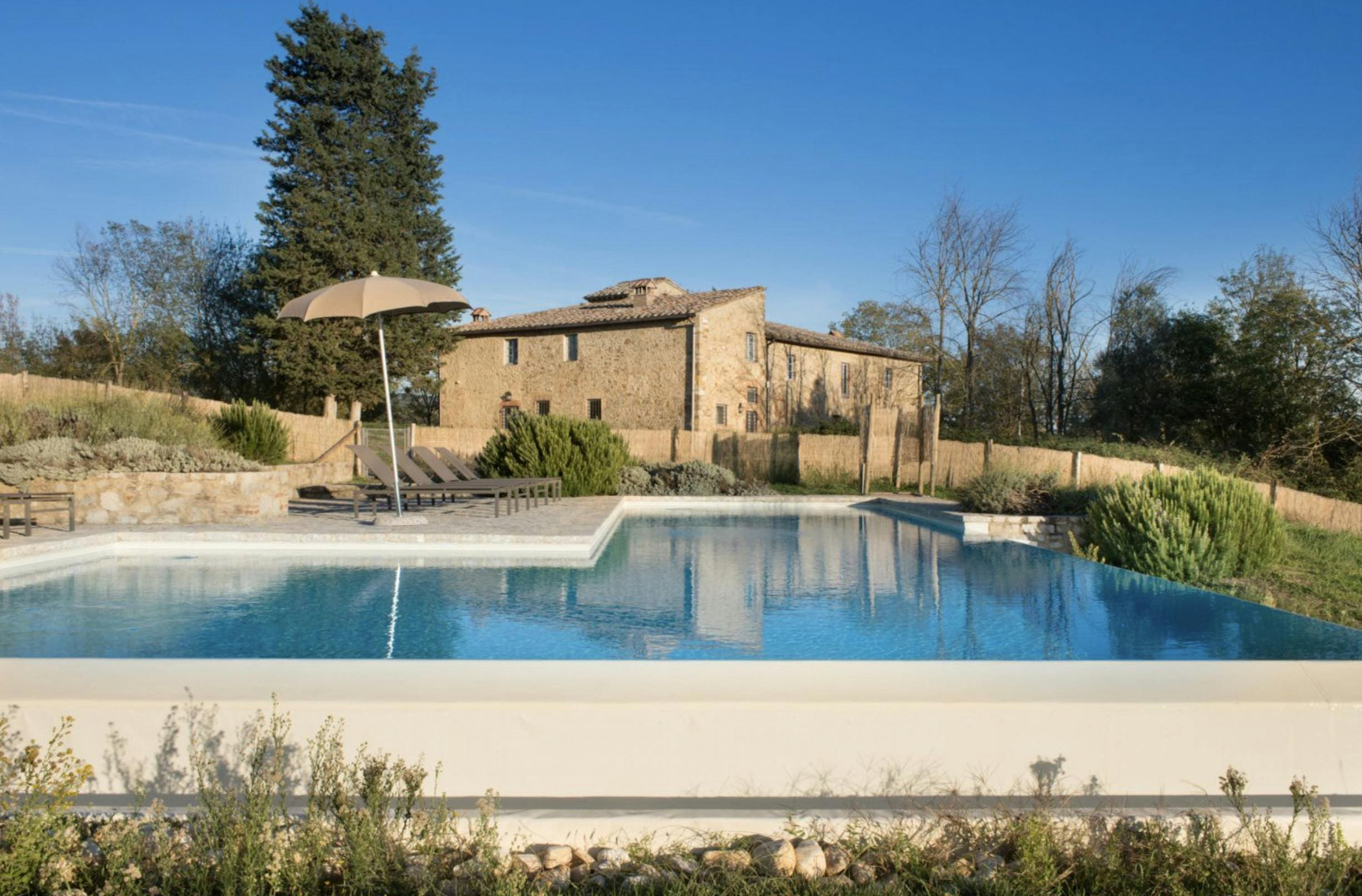 Fattoria Cipressi Castellina: Luxury 6-Bedroom Villa with Pool and Countryside Views, Chianti