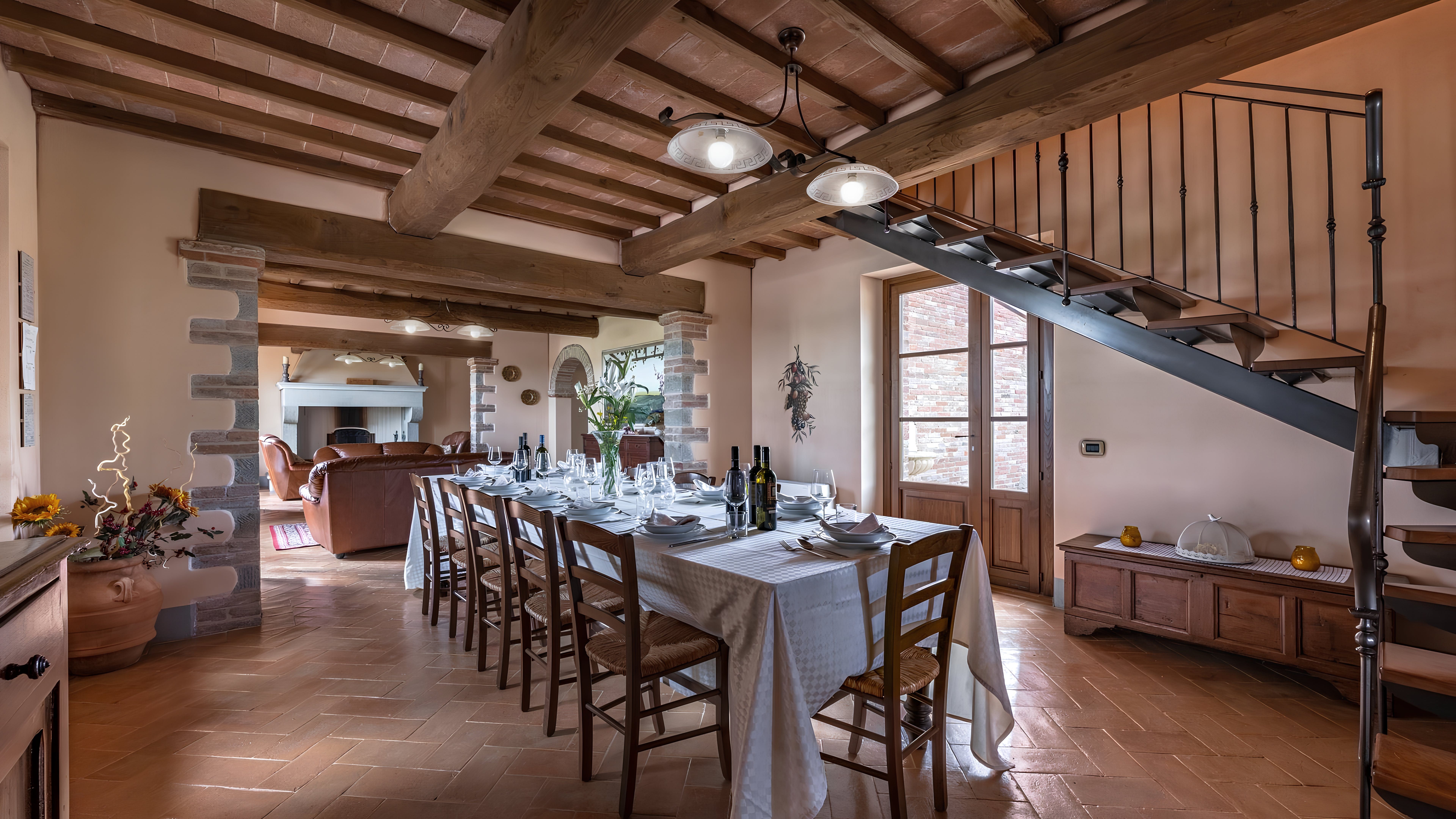 Fattoria Gargonza Monte: Spacious 6-Bedroom Apartment with Private Pool, Monte San Savino, Tuscany