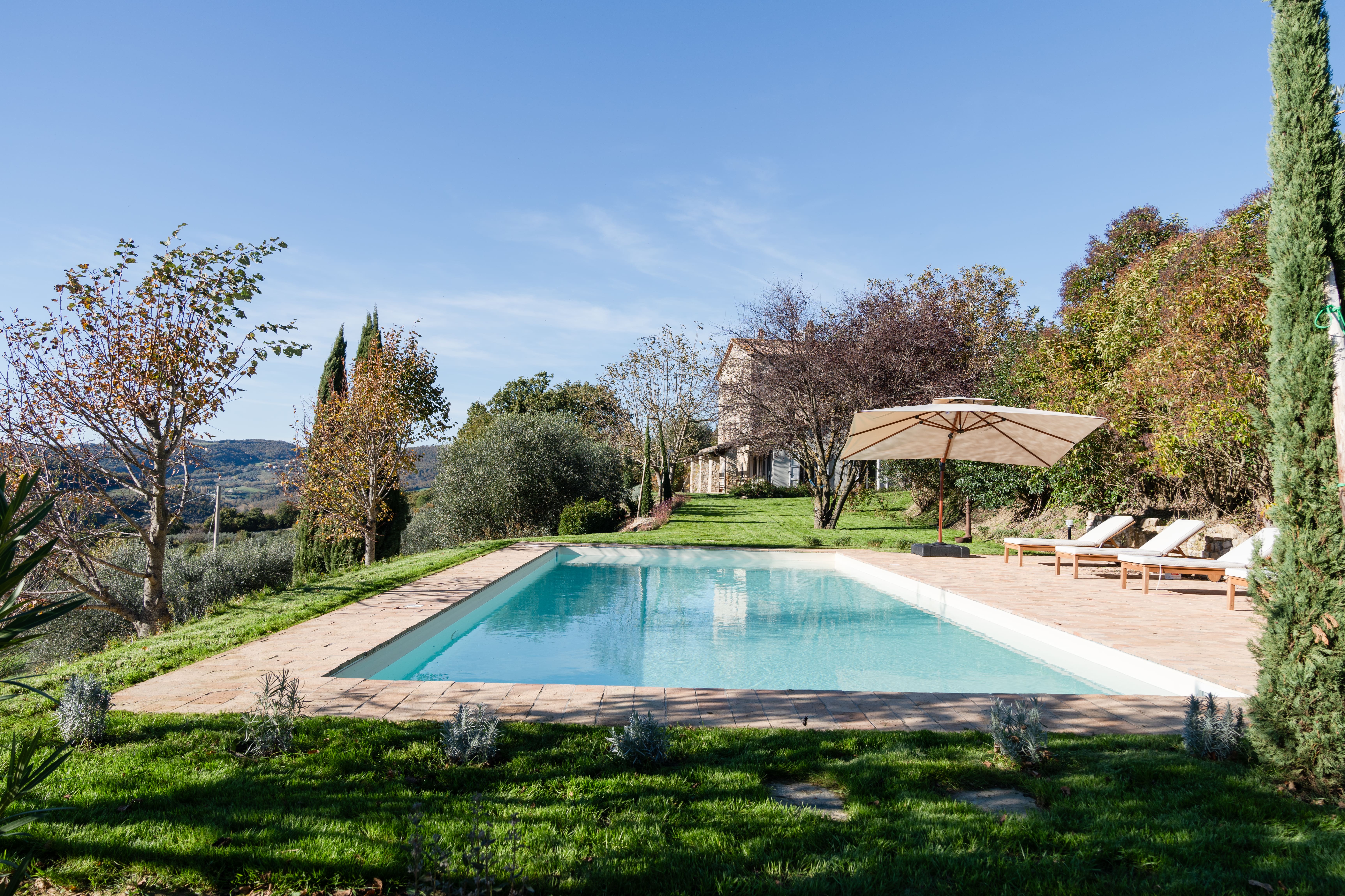 Fattoria Martani Todi: Elegant 7-Bedroom Apartment with Pool, Todi, Italy