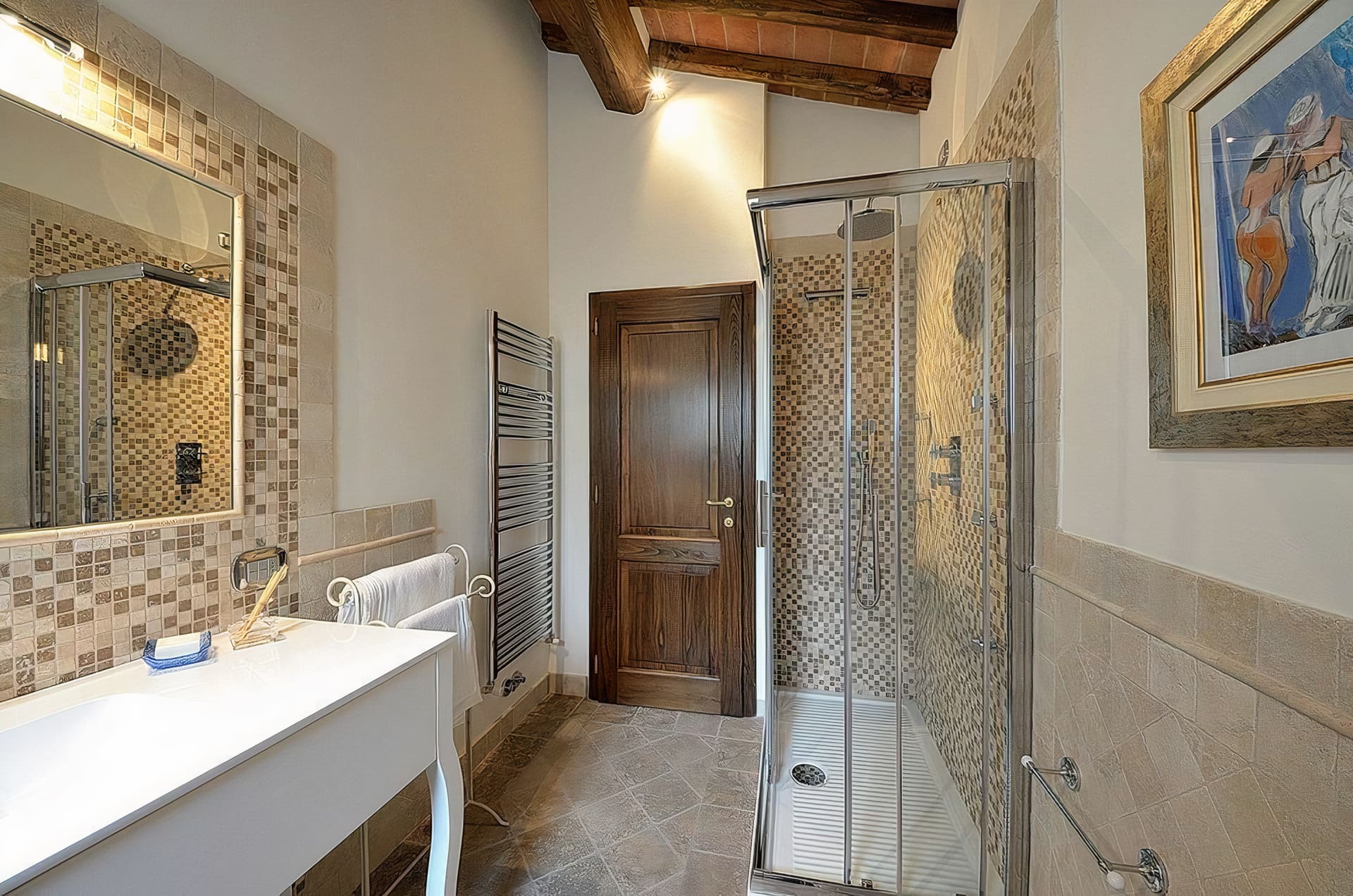 Fattoria Montecchio Cortona: Spacious 6-Bedroom Luxury Apartment with Pool, Cortona