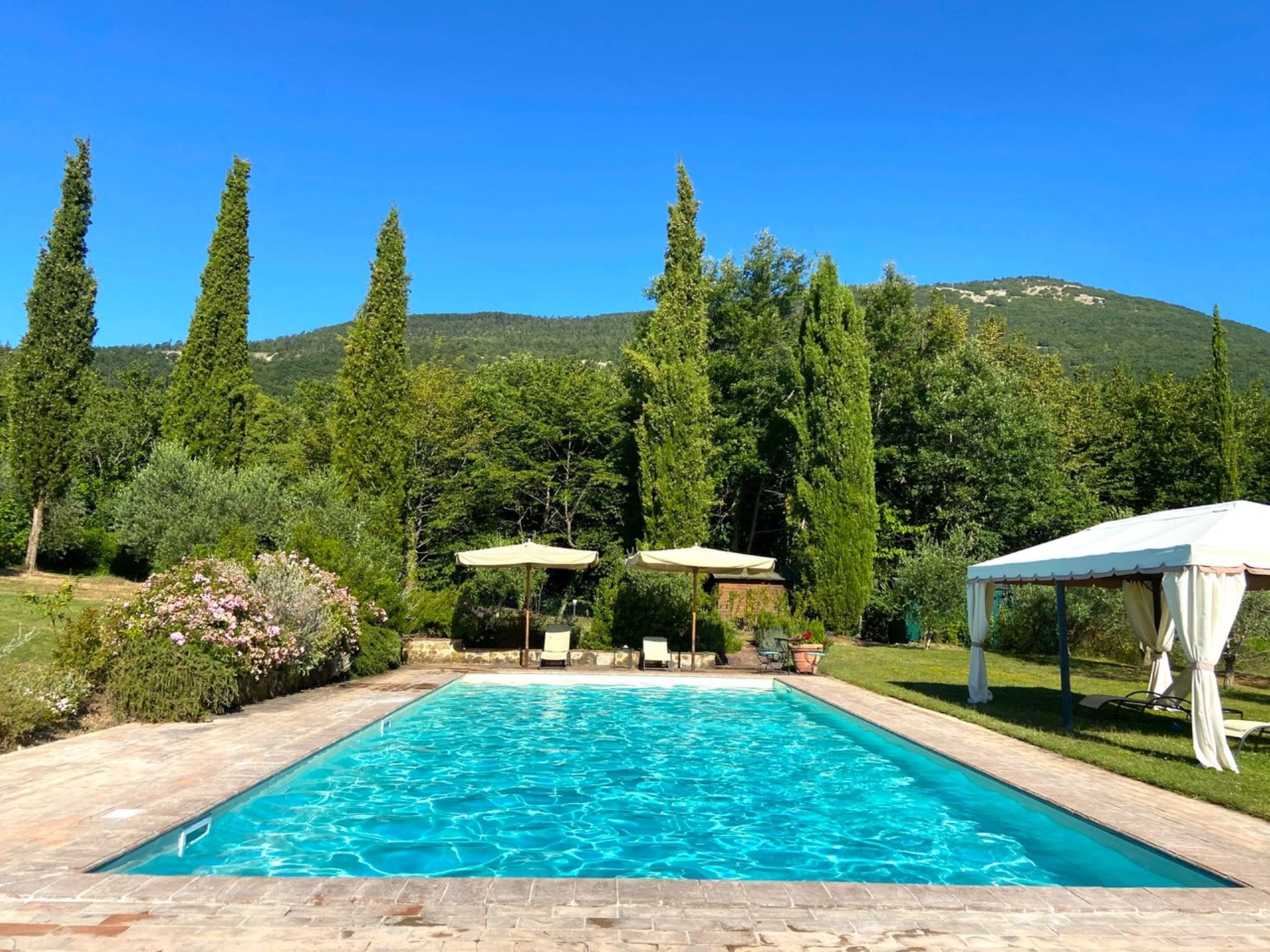 Fattoria Poggio Sarteano: Spacious 5-Bedroom Apartment with Scenic Views, Sarteano