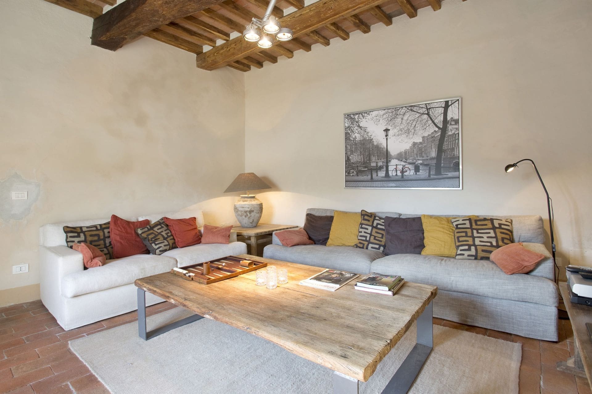 Fattoria Vorno Lucca: Luxury 5-Bedroom Apartment with Panoramic Views, Lucca