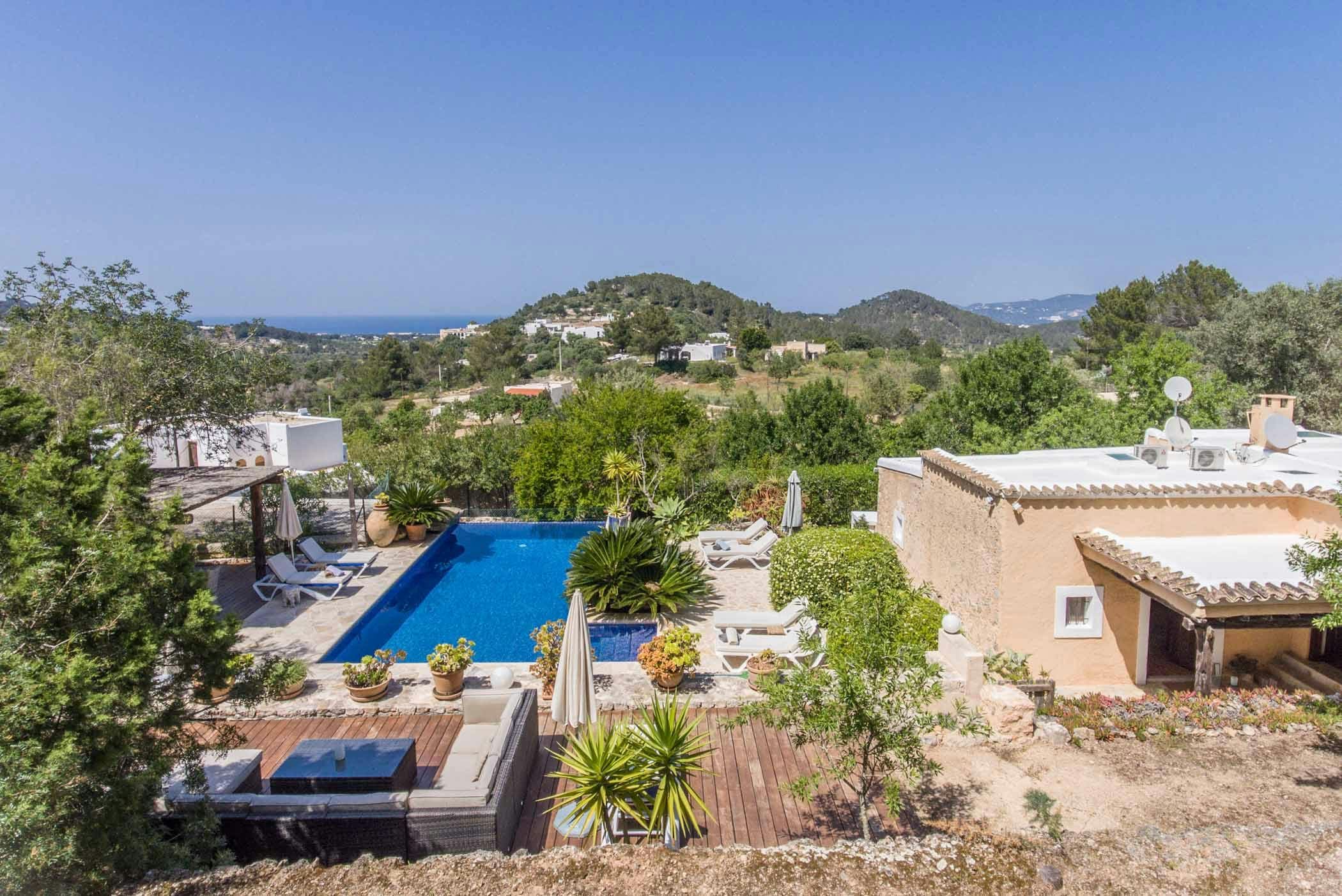 Finca Es Vedrà San José: Luxury 5-Bedroom Villa with Infinity Pool and Sea Views, San José