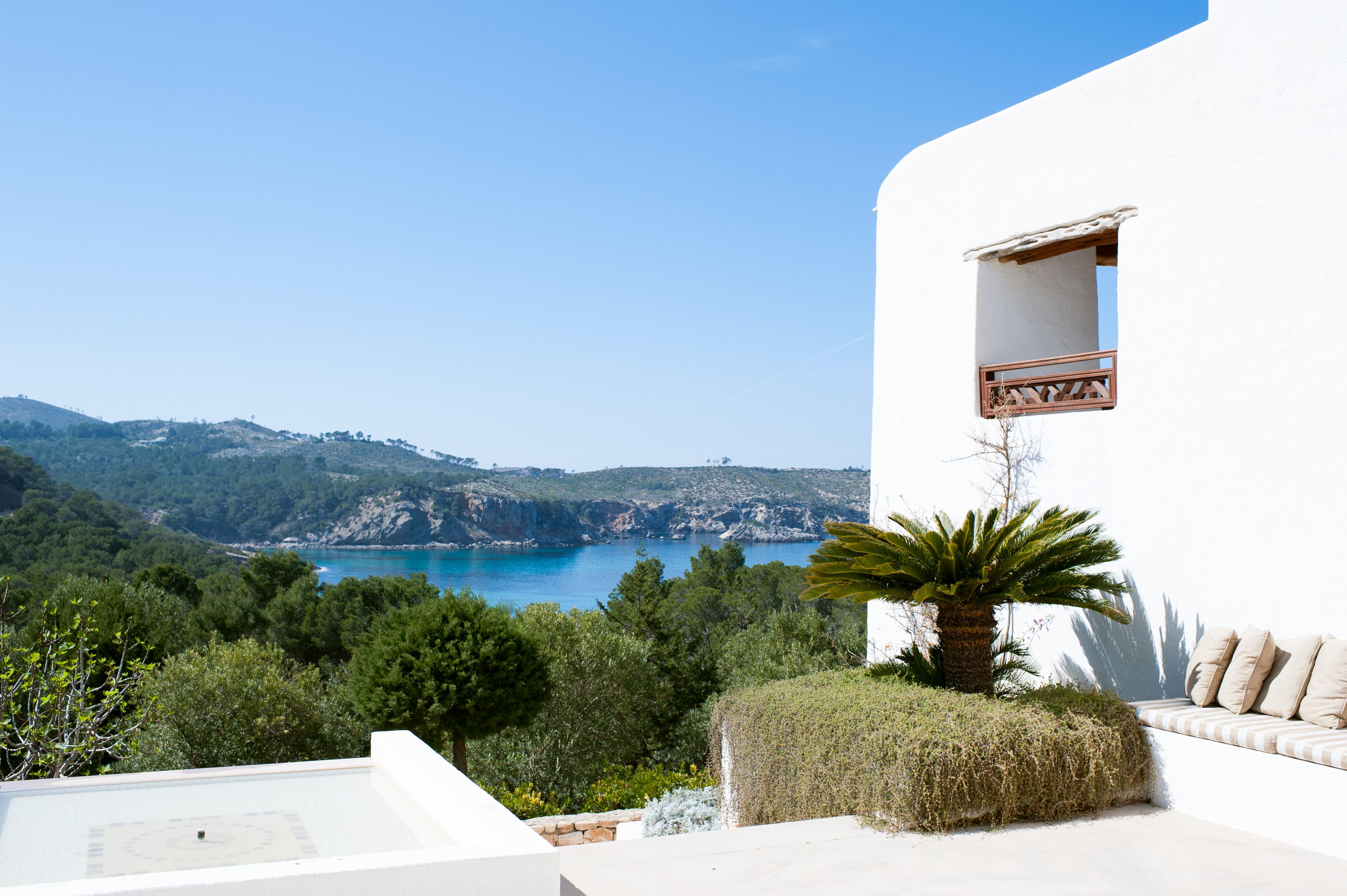 Finca Sabina San Miguel: Luxury 6-Bedroom Villa with Infinity Pool and Sea Views, North Ibiza