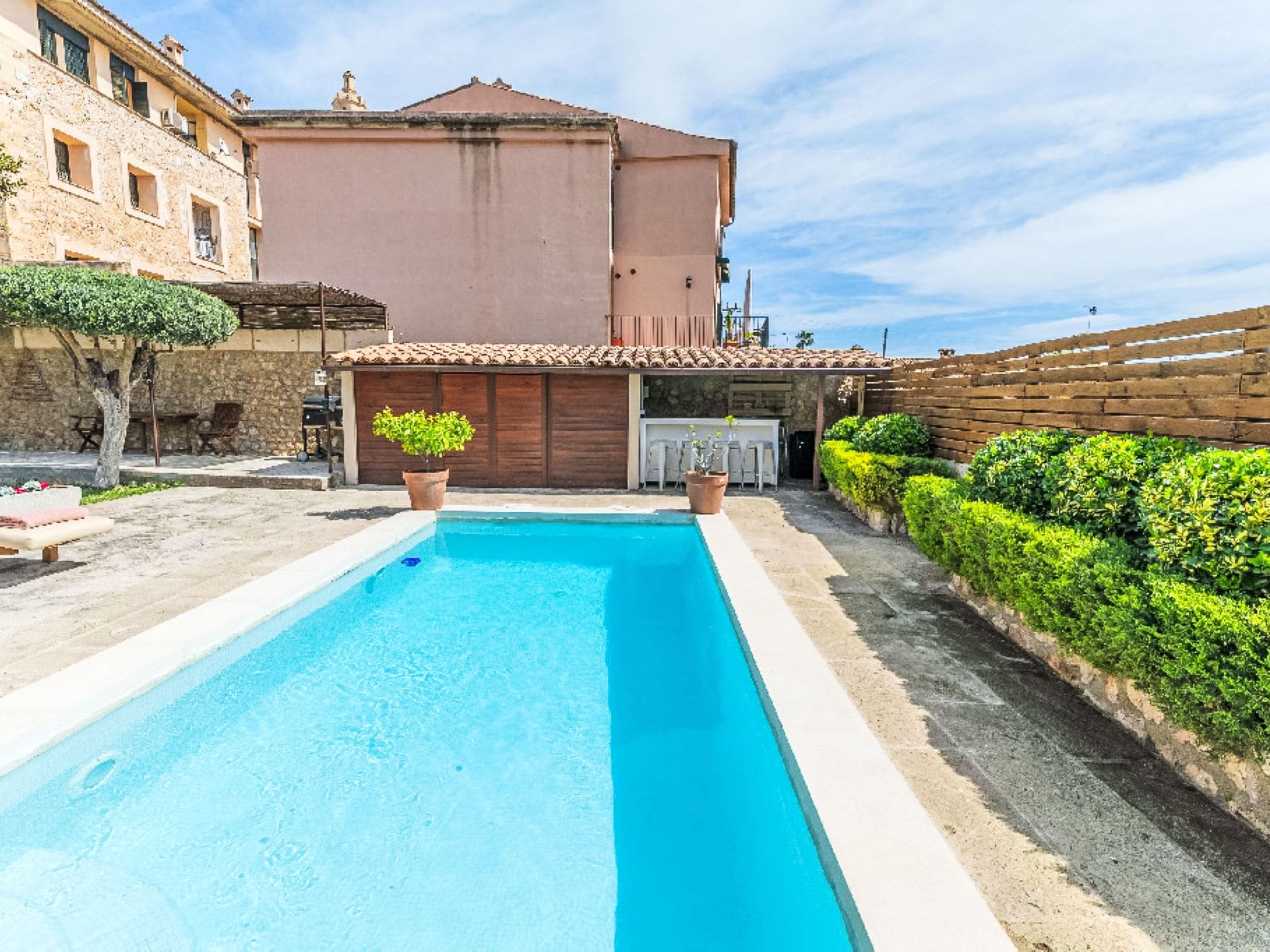 Finca Tramuntana Caimari: Spacious 3-Bedroom Holiday Villa with Private Pool in Rural Mallorca Spain