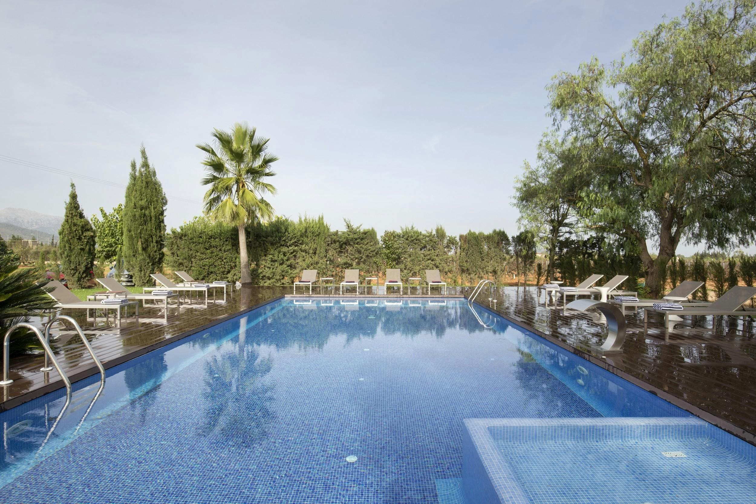 Finca Tramuntana Inca Inca 4: Luxury 5-Bedroom Villa with Pool and Rooftop Terrace, Mallorca