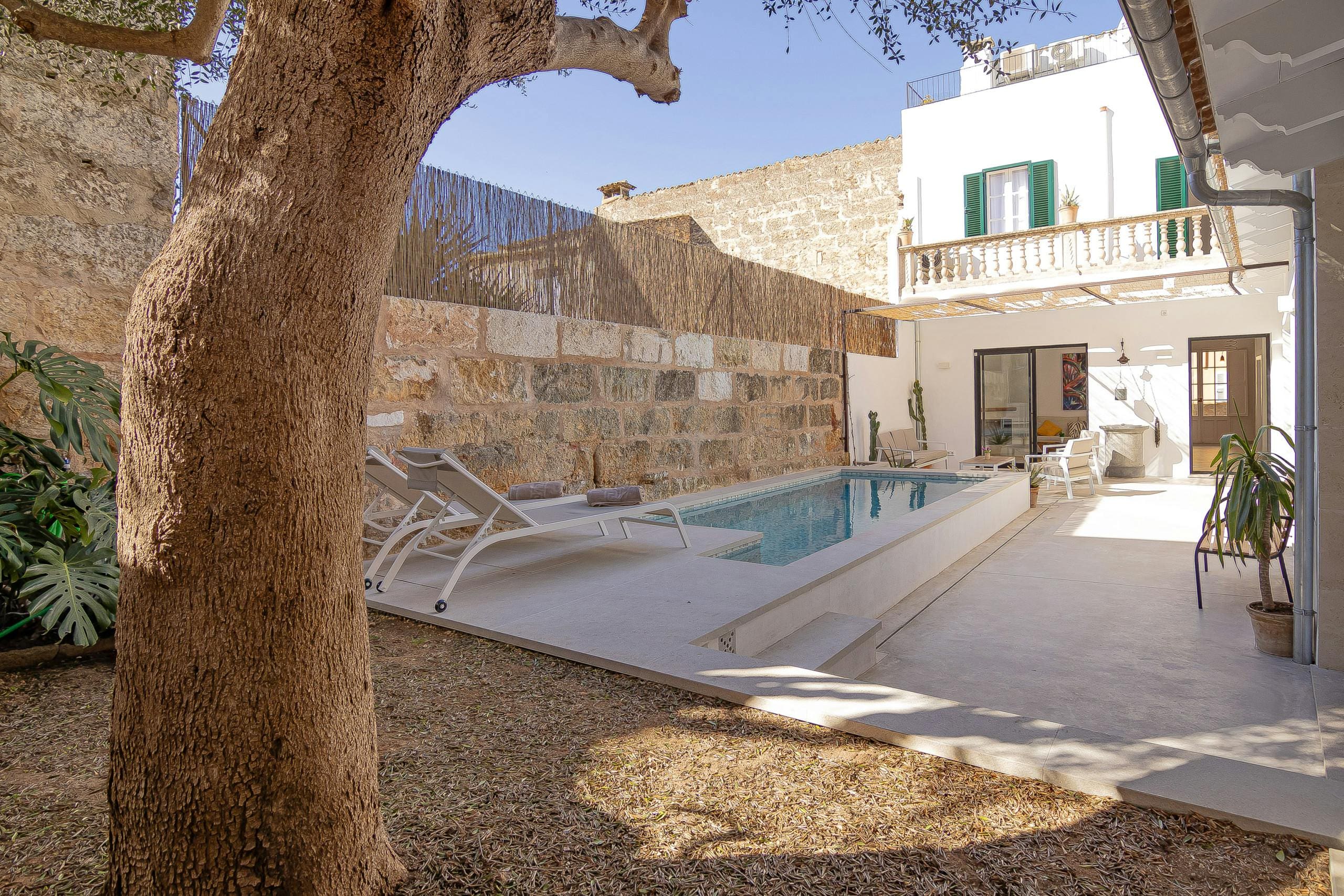 Finca Tramuntana Muro: Luxury 4-Bedroom Villa with Seaviews and Pool, Mallorca