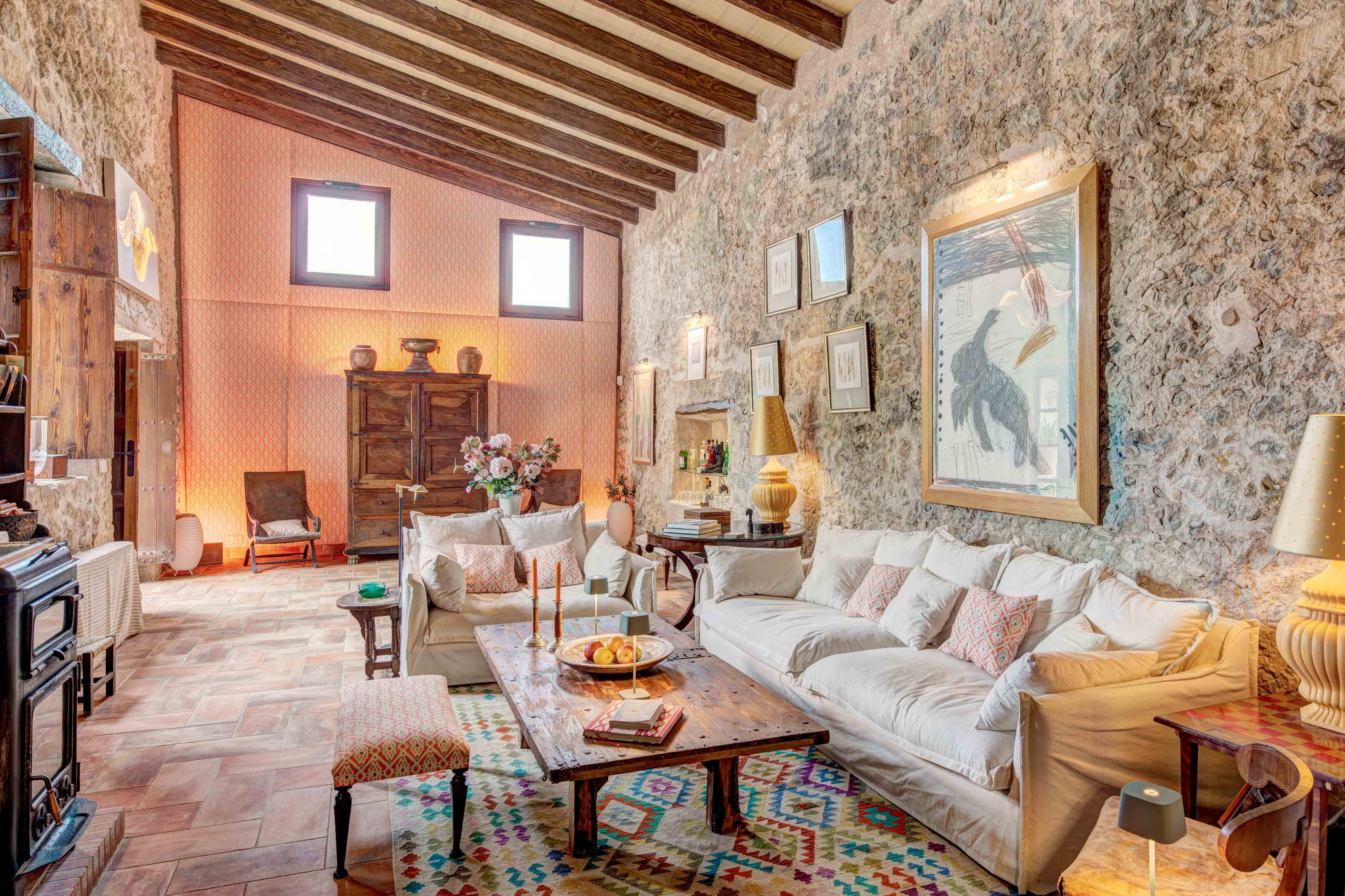 Finca Tramuntana Pollença Pollença 7: Spacious 6-Bedroom Apartment with Pool and Tennis Court, Pollença