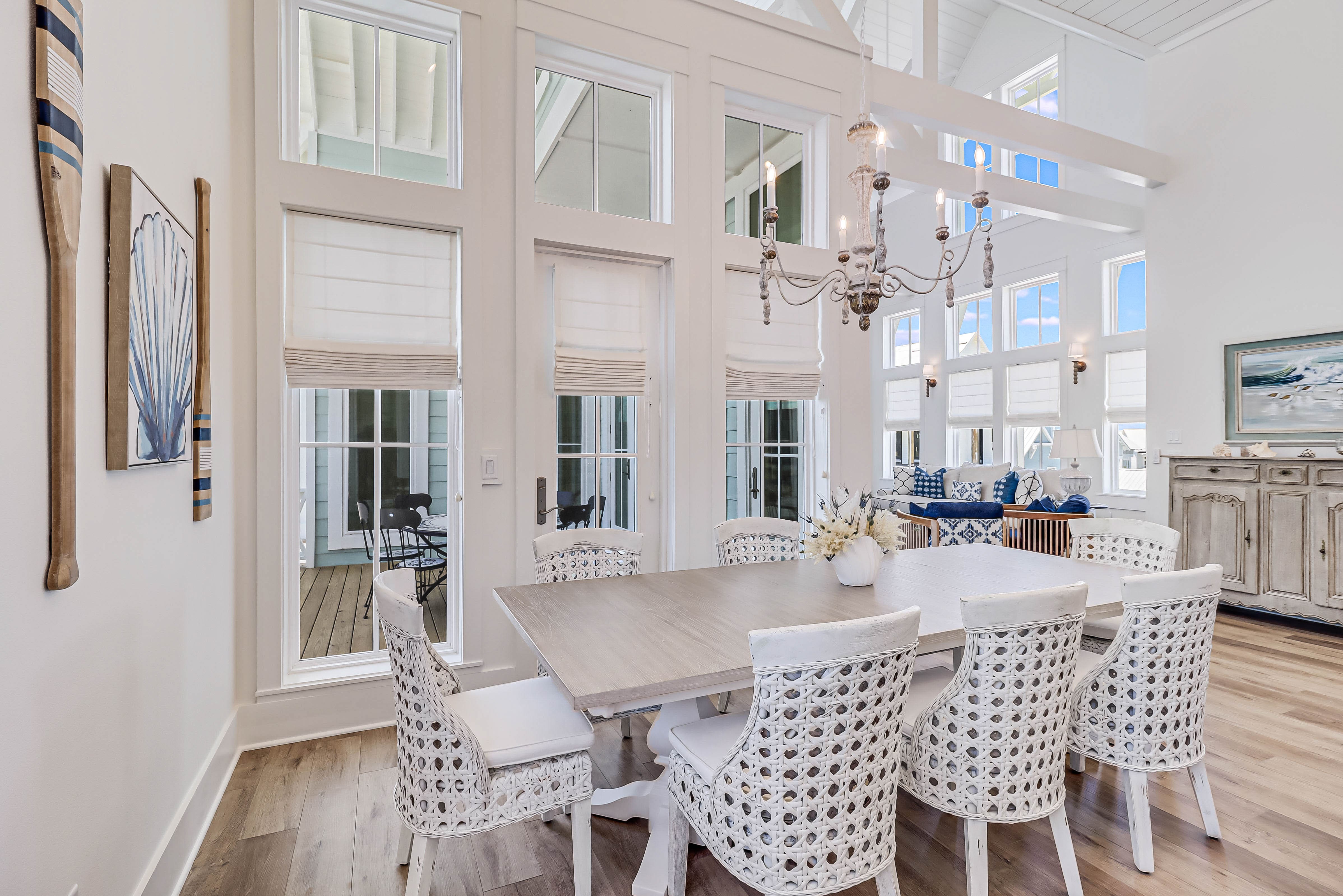 Gulf Breeze Estate Texas: Luxury 5-Bedroom Villa Rental Nueces County with Resort Amenities and Gulf Views