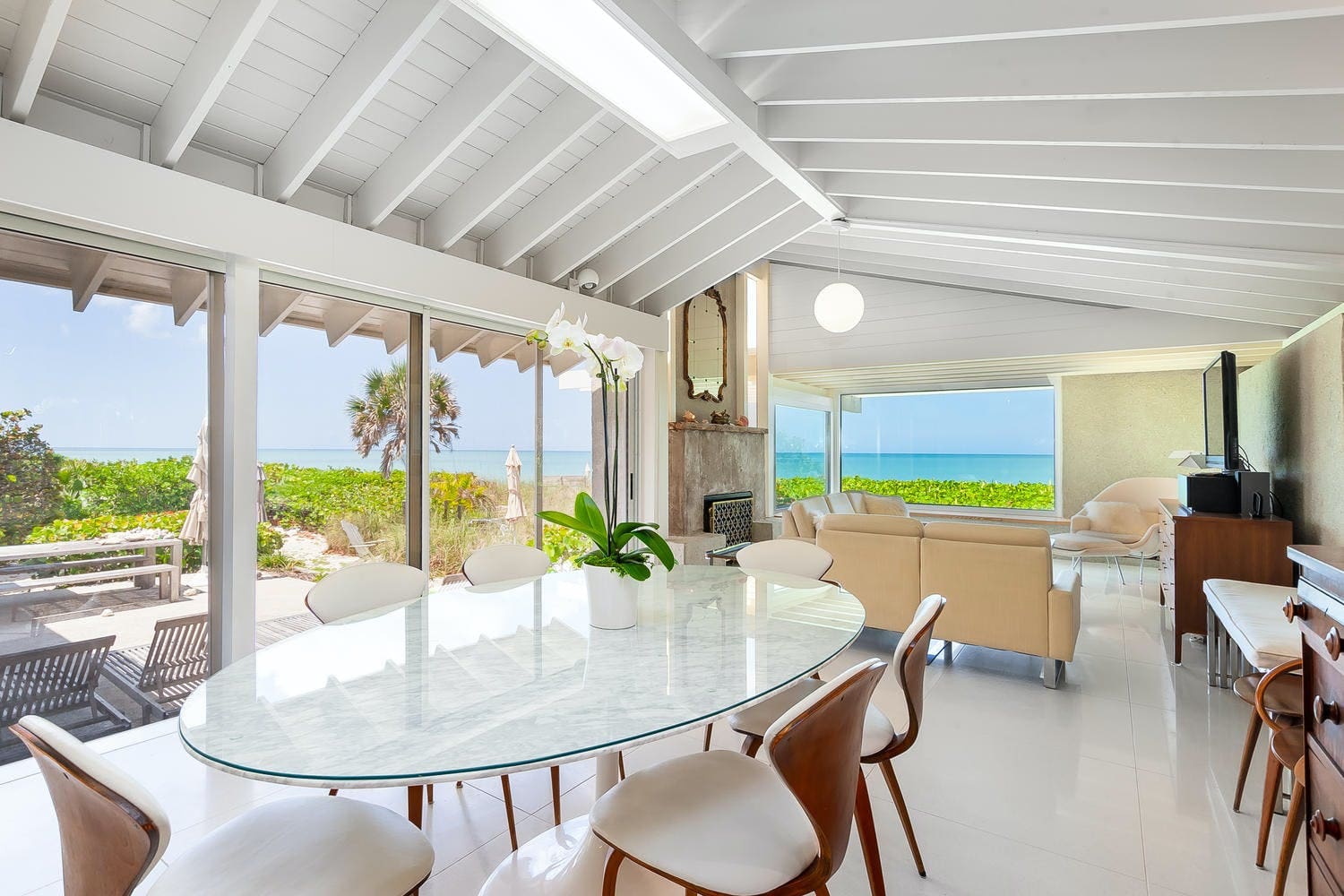 Gulf Horizon Villa: 3-Bedroom Beachfront Luxury Villa Rental Florida Keys with Gulf Views