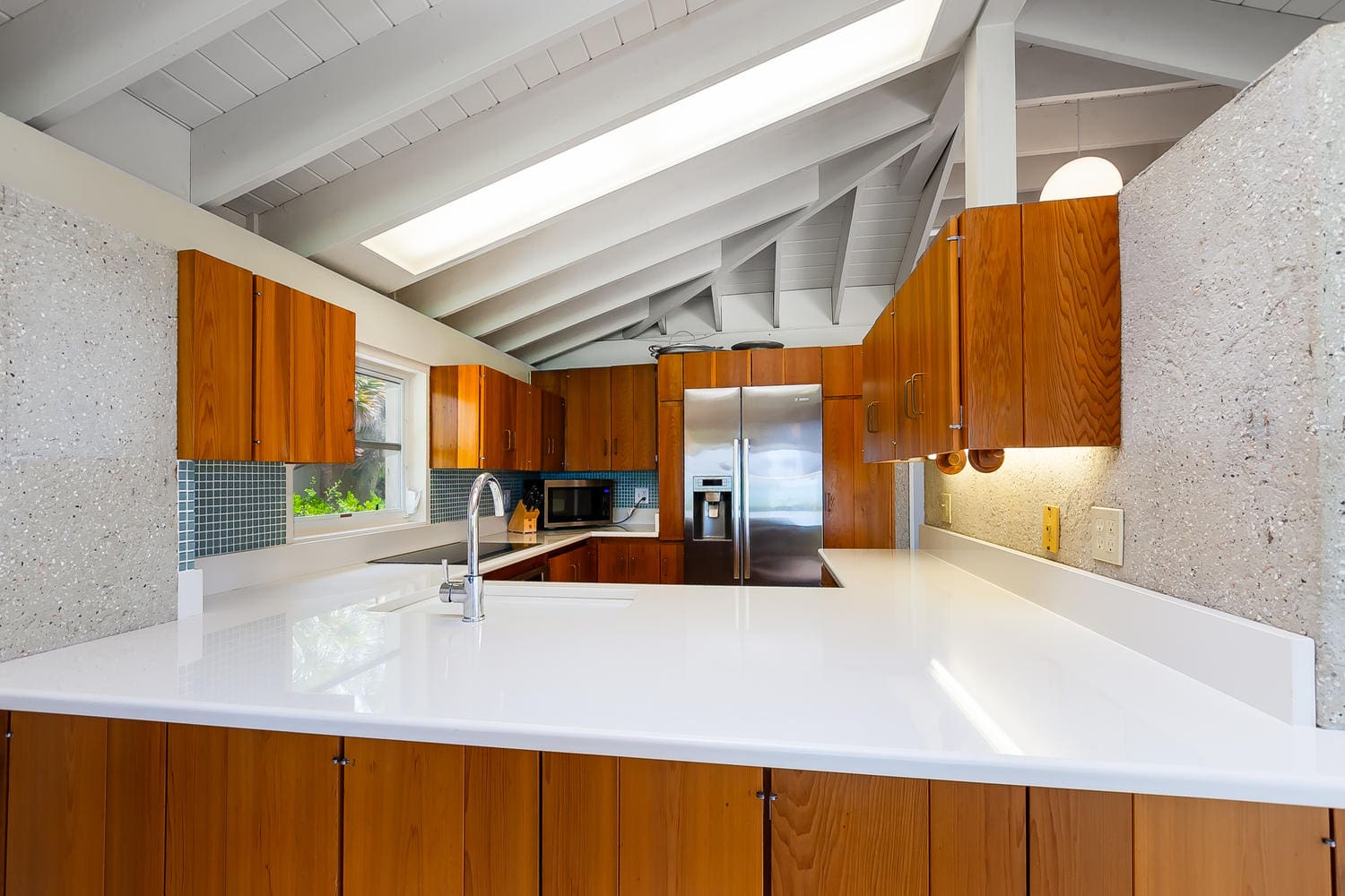 Gulf Horizon Villa: 3-Bedroom Beachfront Luxury Villa Rental Florida Keys with Gulf Views