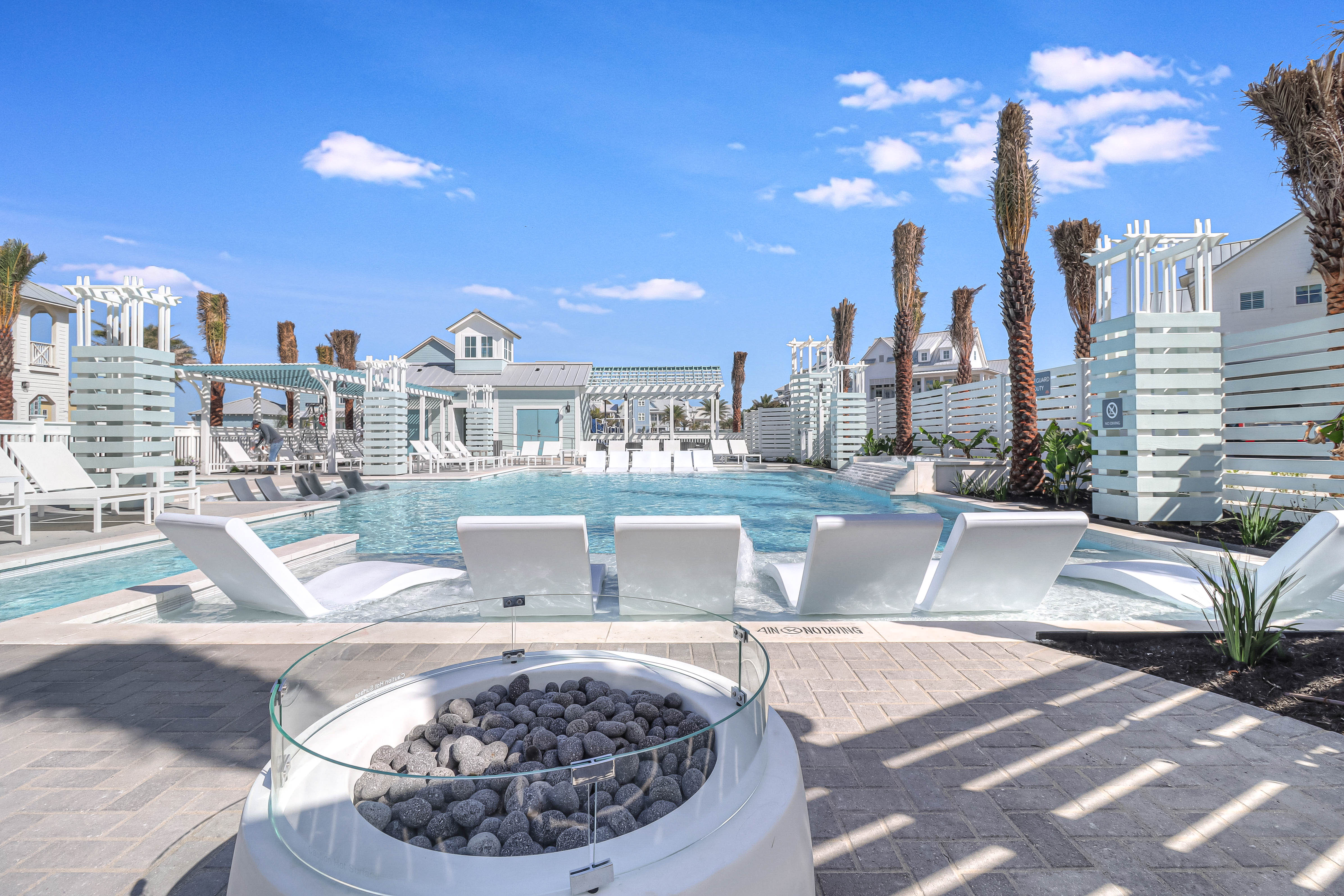 Gulf Tower Villa: Luxury 6-Bedroom Resort Villa with Pool and Beach Access in Nueces County Texas