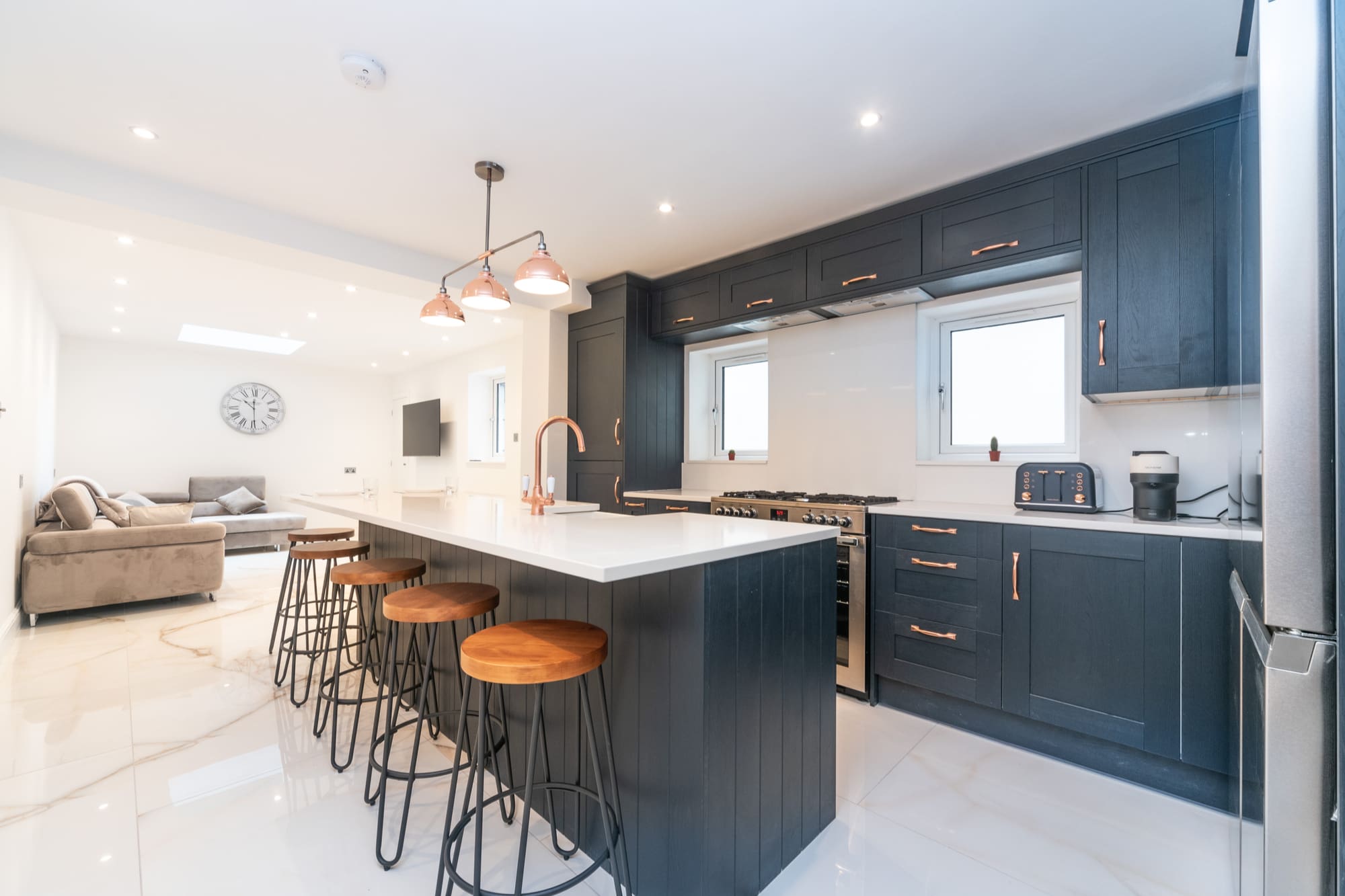 Hall Walworth Castle: Spacious 4-Bedroom Apartment with Family-Friendly Features, Elephant and Castle