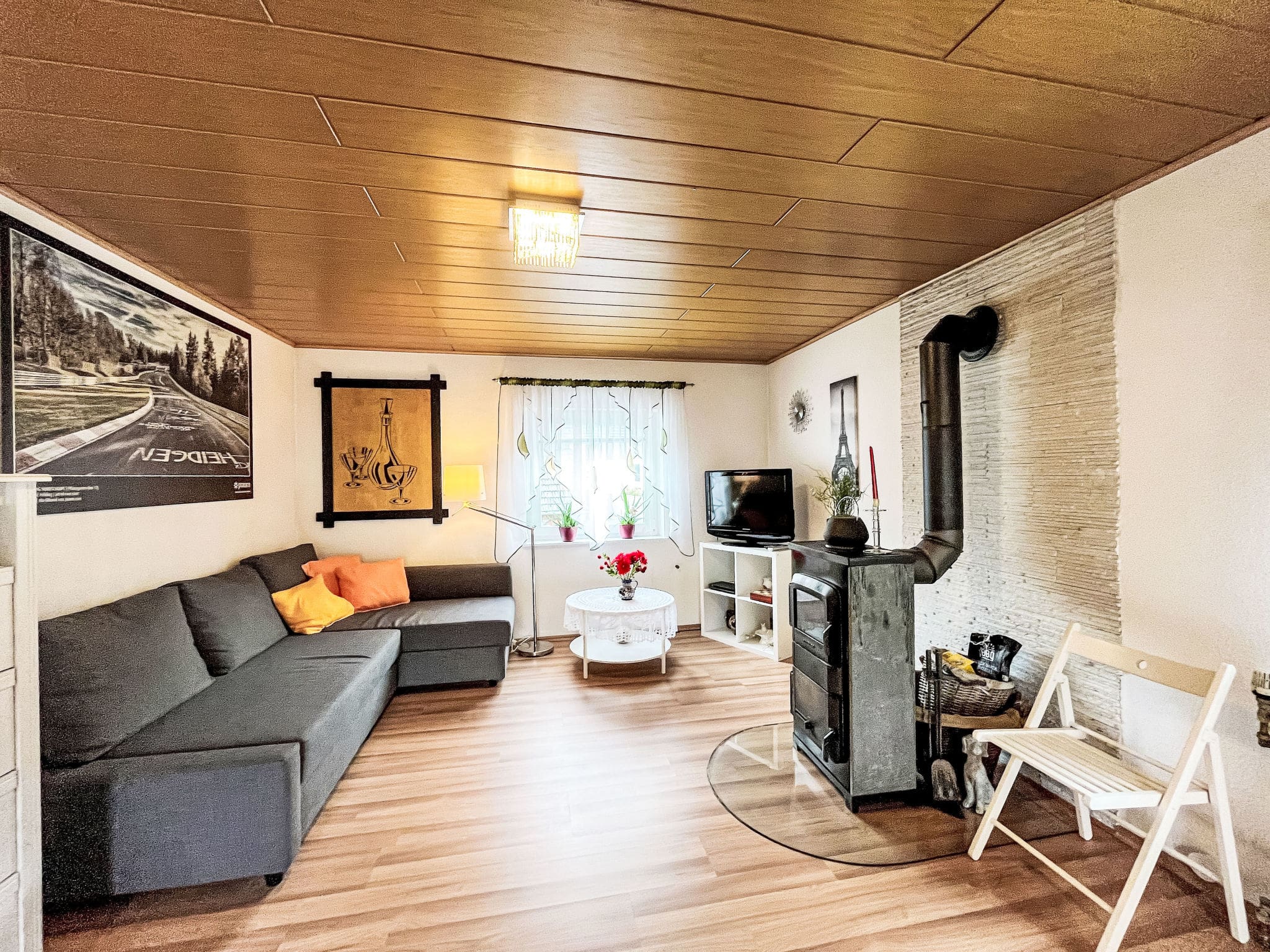 Haus Hocheifel Adenau: Luxury 2-Bedroom Apartment Near Famous Nurburgring Racing Circuit in Germany