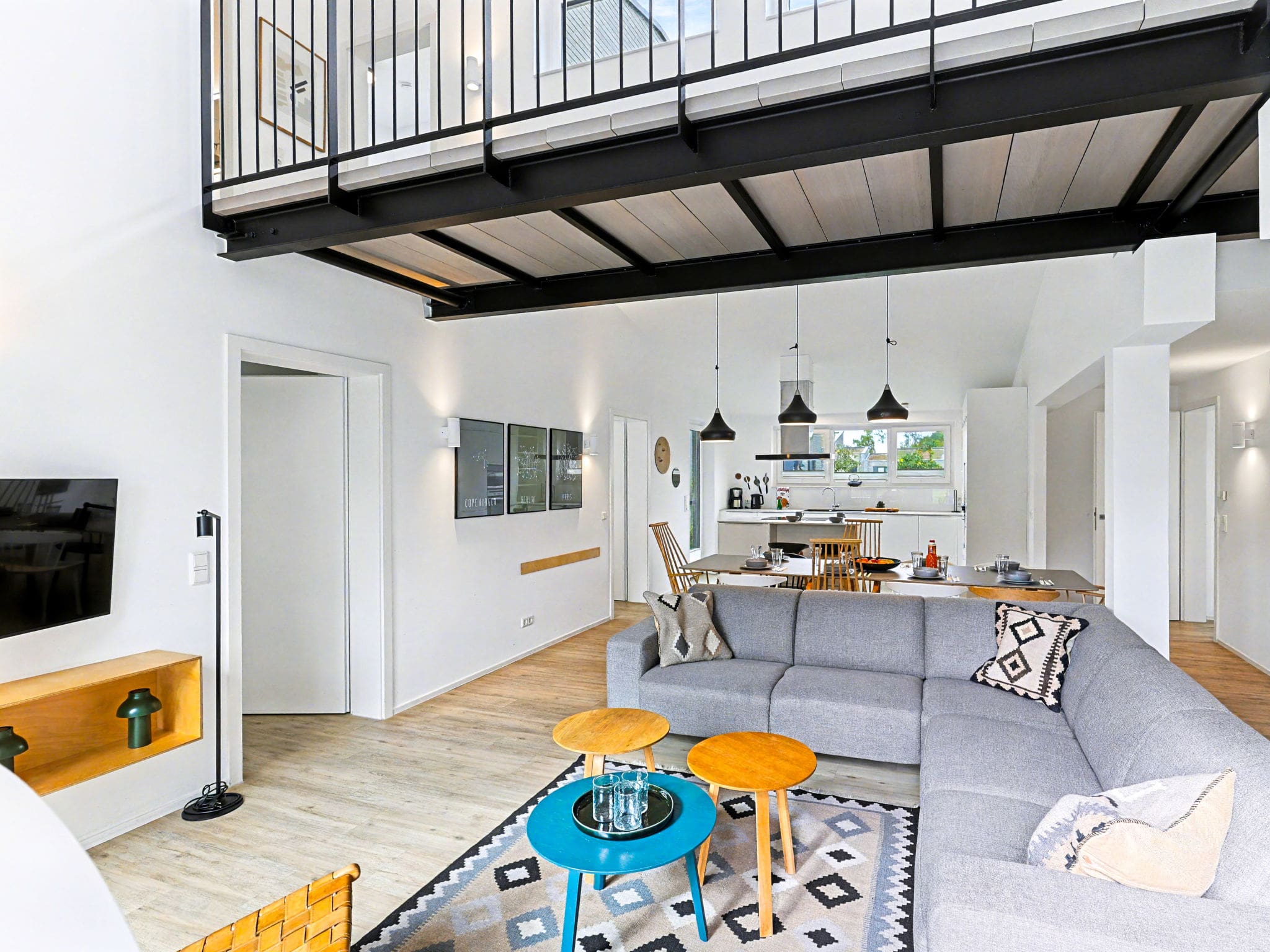 Haus Steinhuder Lembruch: Luxury 5-Bedroom Lakefront Villa with Indoor Pool and Spa Facilities in Lembruch Germany