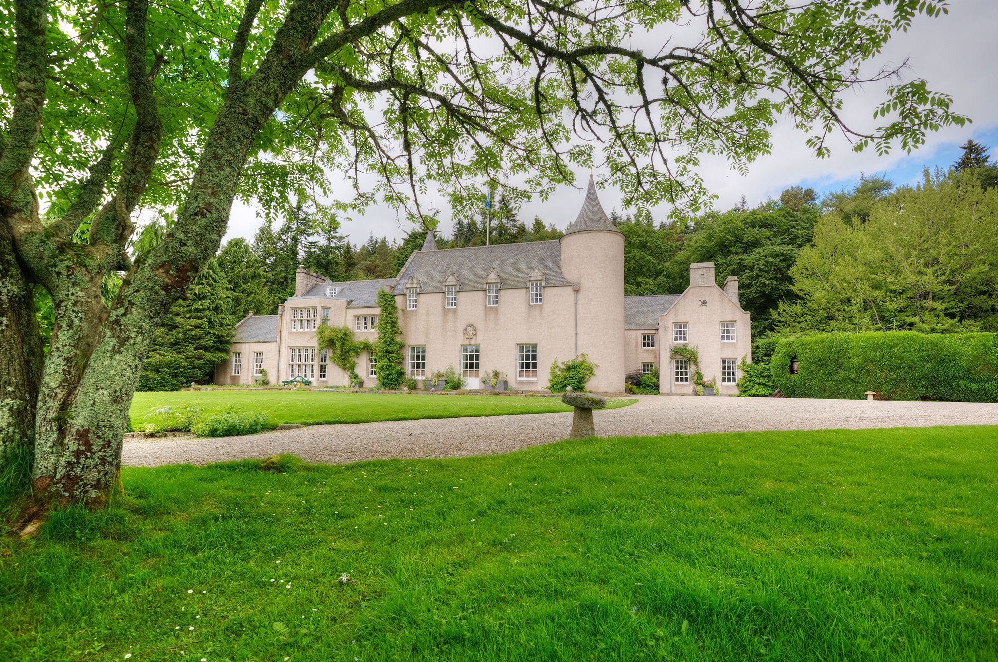 Highland Crown Castle: Magnificent 12-Bedroom Highland Castle with Chef and Grounds, Aberdeenshire