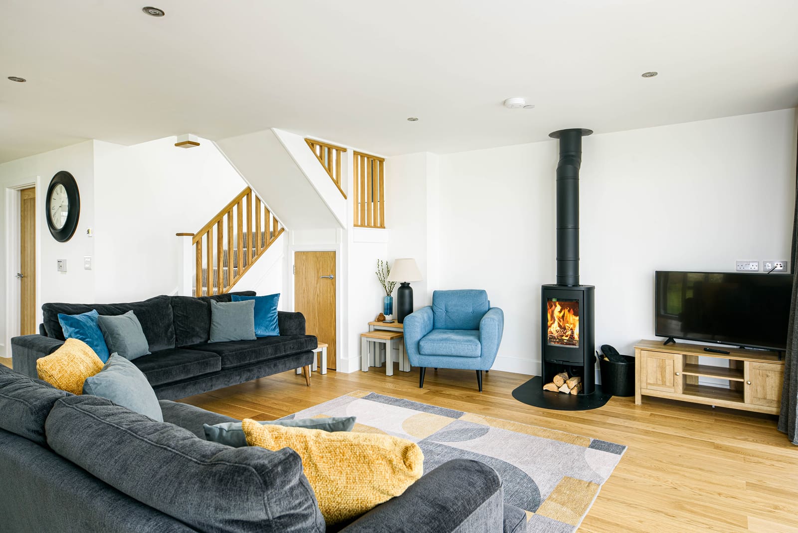 House Agglestone Dorset: Luxury 5-Bedroom House with Infinity Pool and Lake Views, Dorset