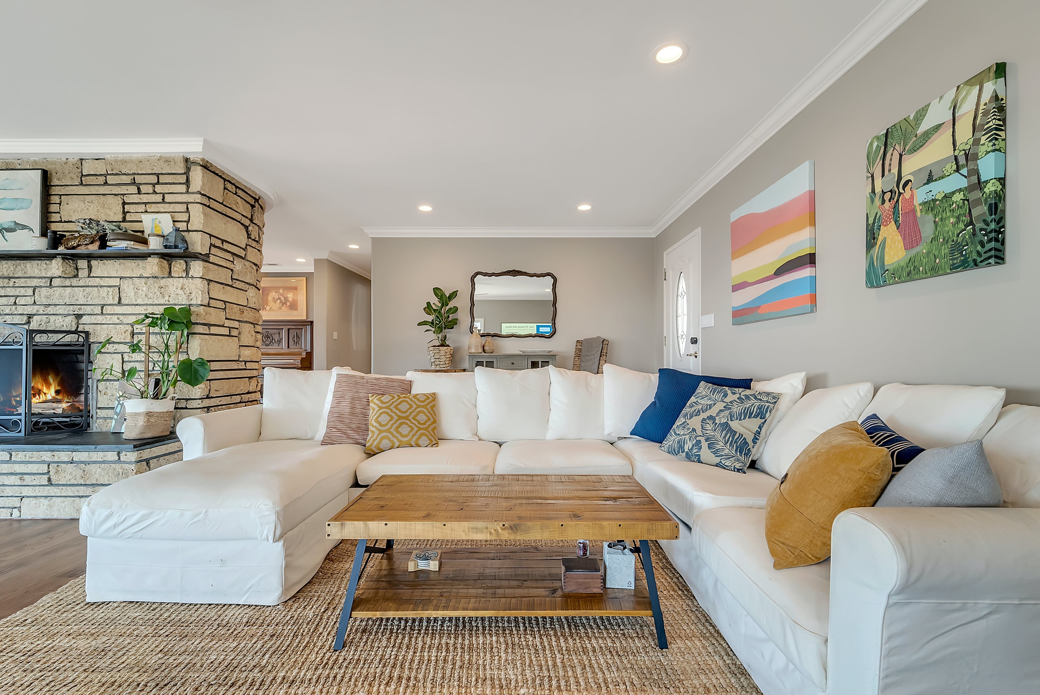 House Almaden SanJose: Luxury 4-Bedroom Apartment with City Views, San Jose