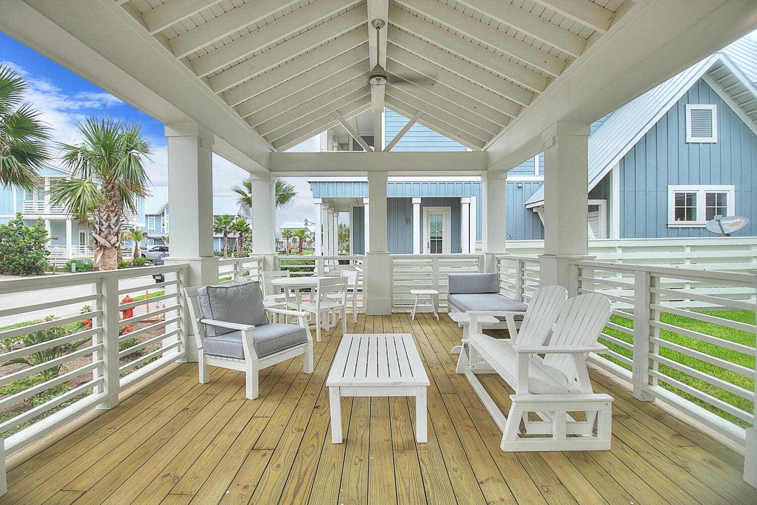 House Aransas Pass: Luxury 5-Bedroom Villa with Beach Access, Nueces County