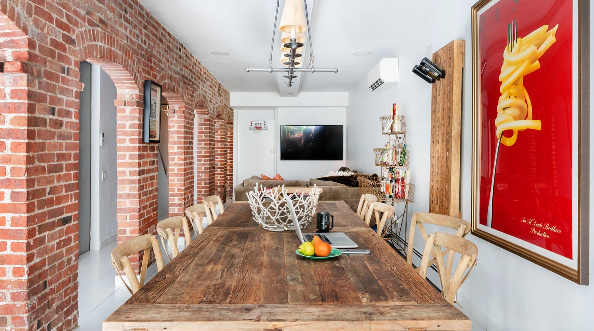 House Arches Manhattan: Luxury 4-Bedroom Townhouse with Private Garden, Upper West Side