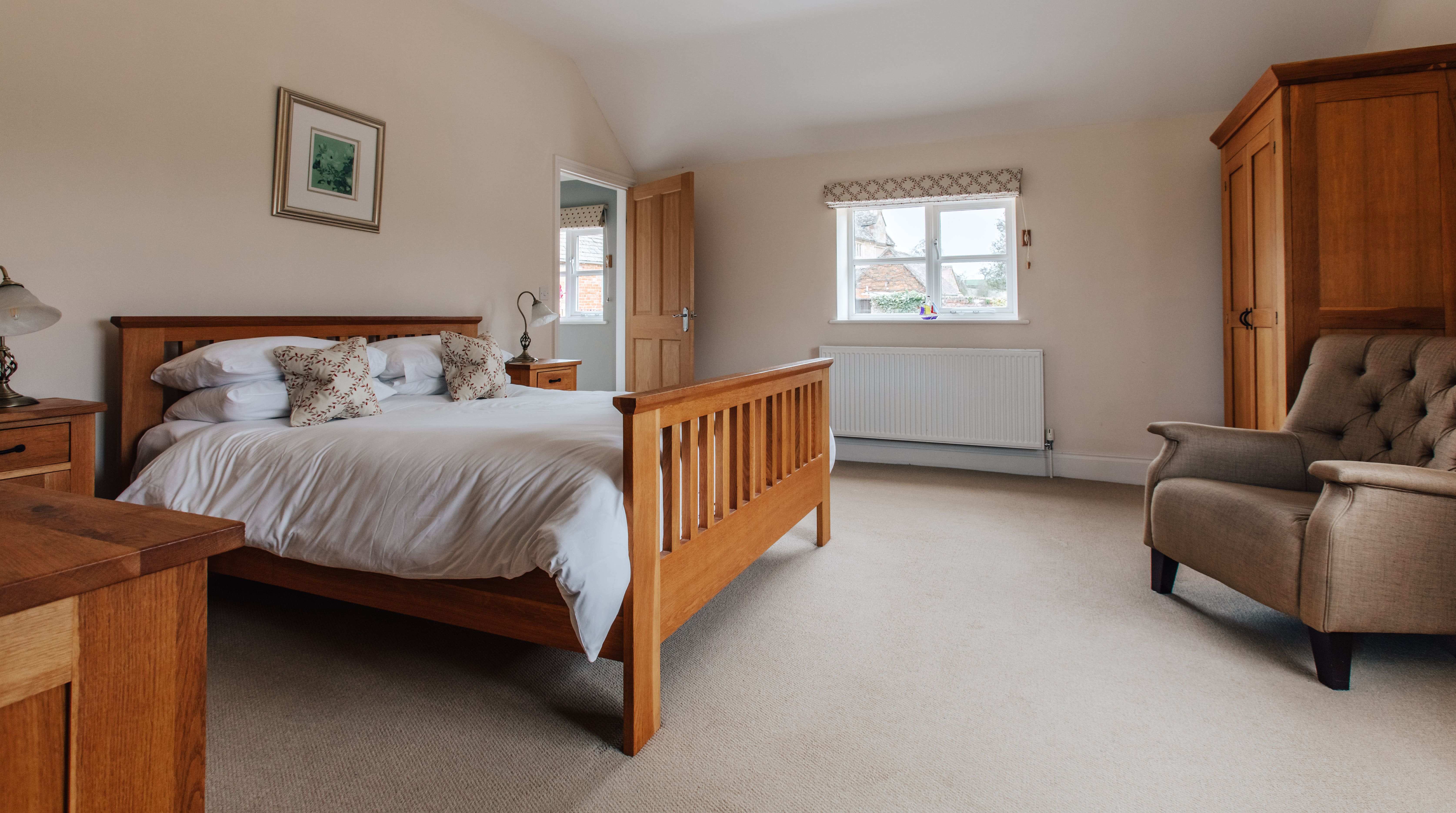 House Avonlea Stratford-upon-Avon: Spacious 4-Bedroom Family-Friendly Apartment Rental Stratford-upon Avon