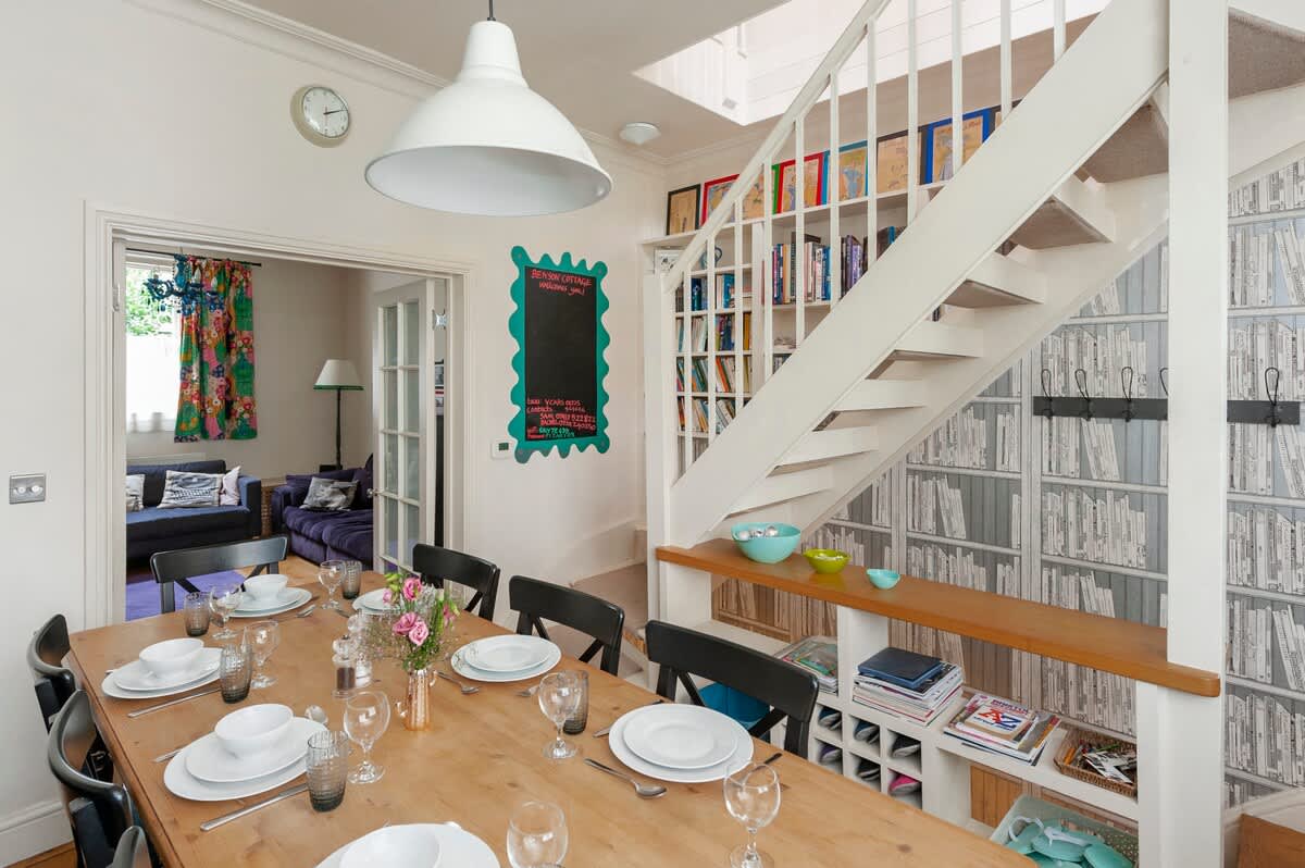 House Avonwick Bath: Charming 3-Bedroom Family-Friendly Holiday Cottage in Bath with Remote Working Facilities