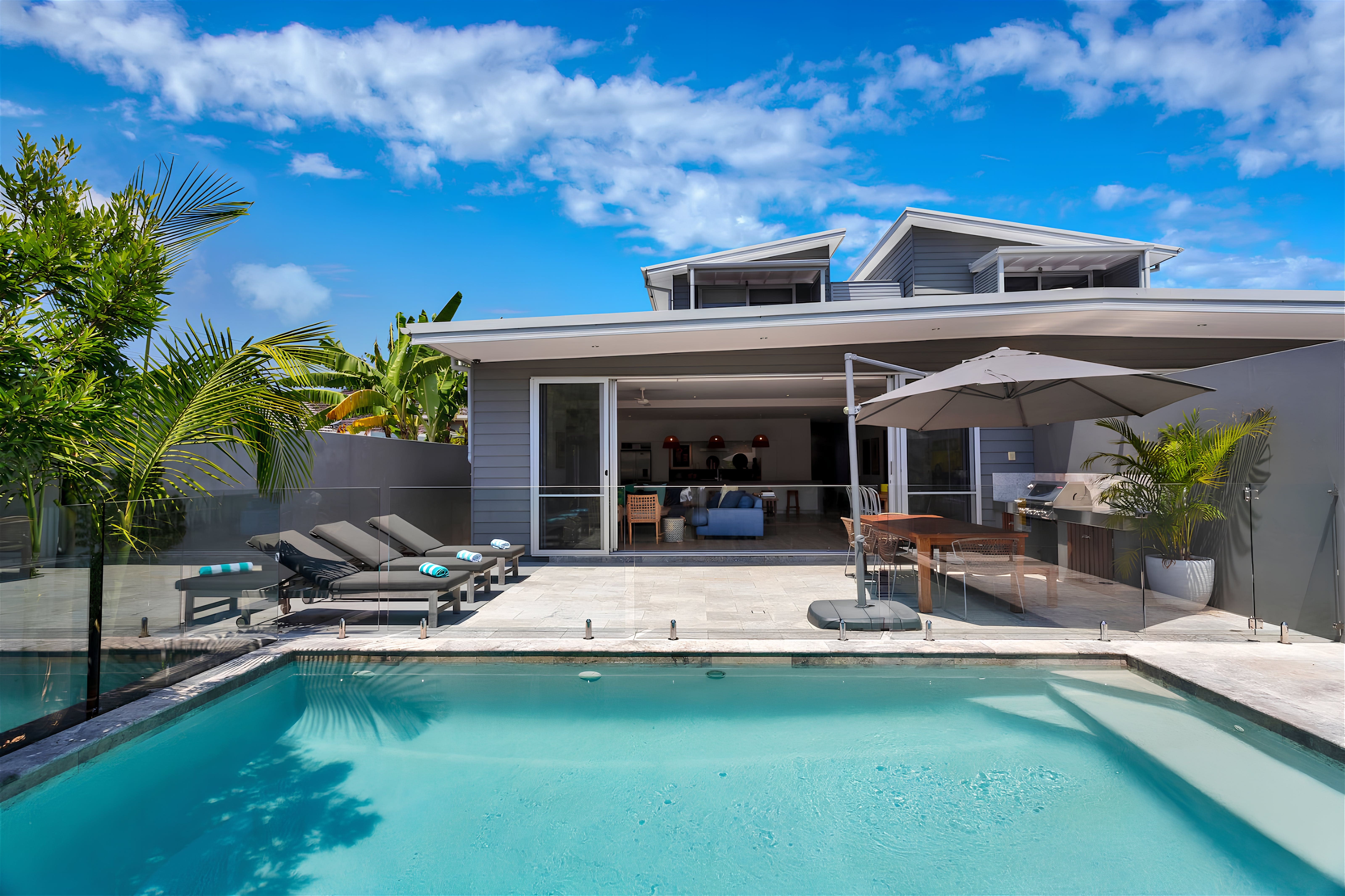 House Bangalow Bay: 4-Bedroom Luxury Villa with Pool and Seaview, New South Wales