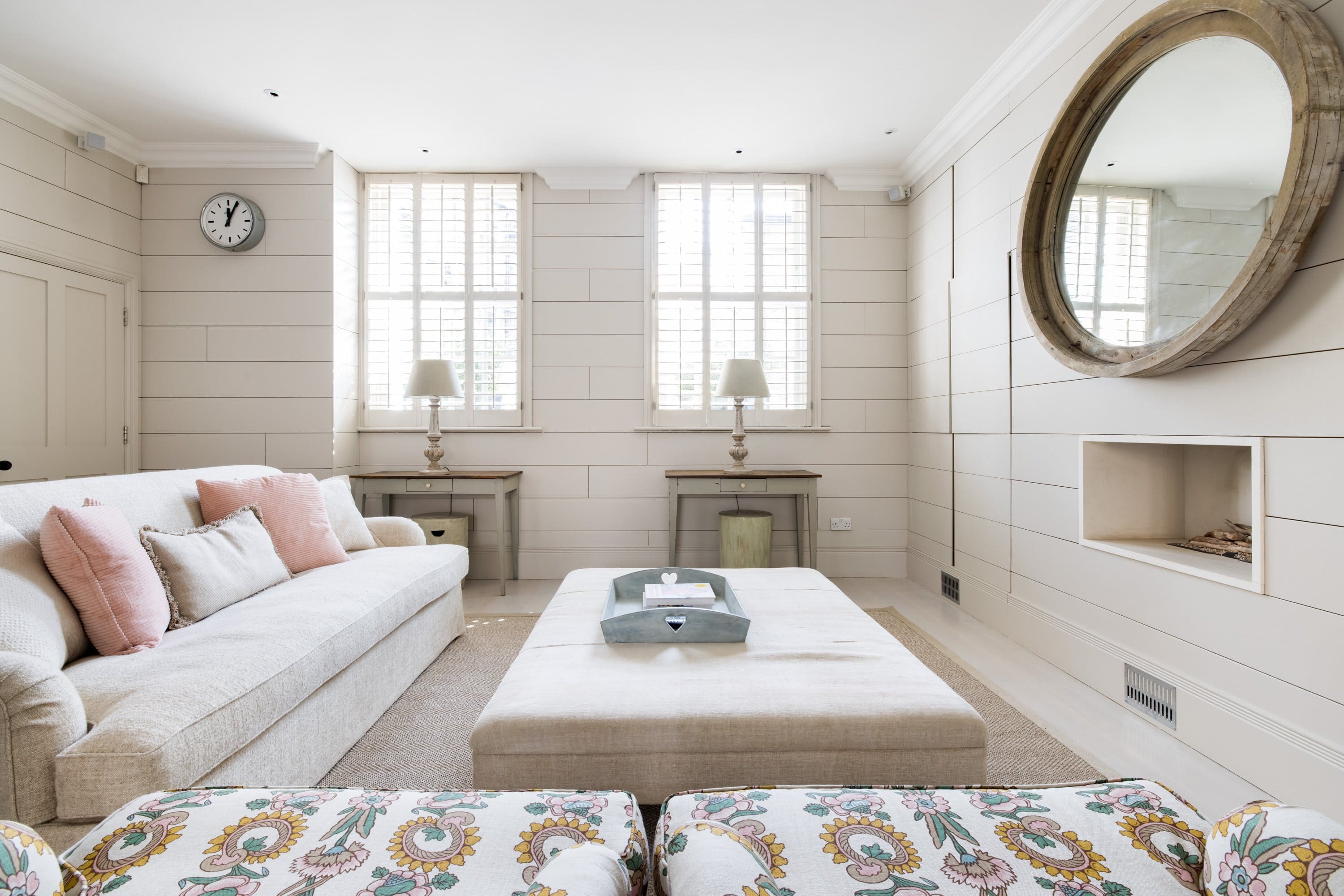 House Battersea Mews: Charming 3-Bedroom Apartment with Countryside Feel, Battersea