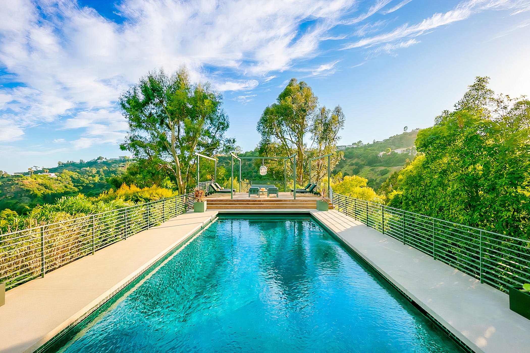 House Belvedere Bel Air: Luxury 5-Bedroom Apartment with Seaview and Pool, Bel Air