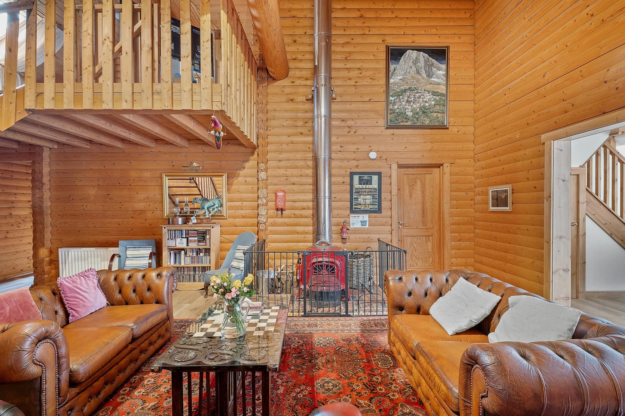 House Ben Nevis Fort William: Luxury 6-Bedroom Cottage Ideal for Families, Highland